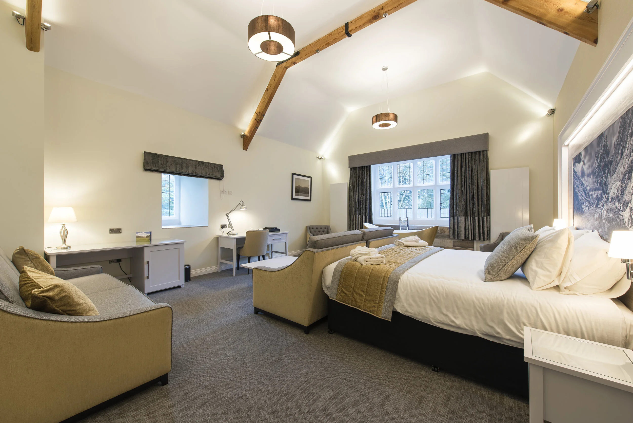 20171010_Caer-Rhun_bedroom-refurb_0097HDR (1).jpg