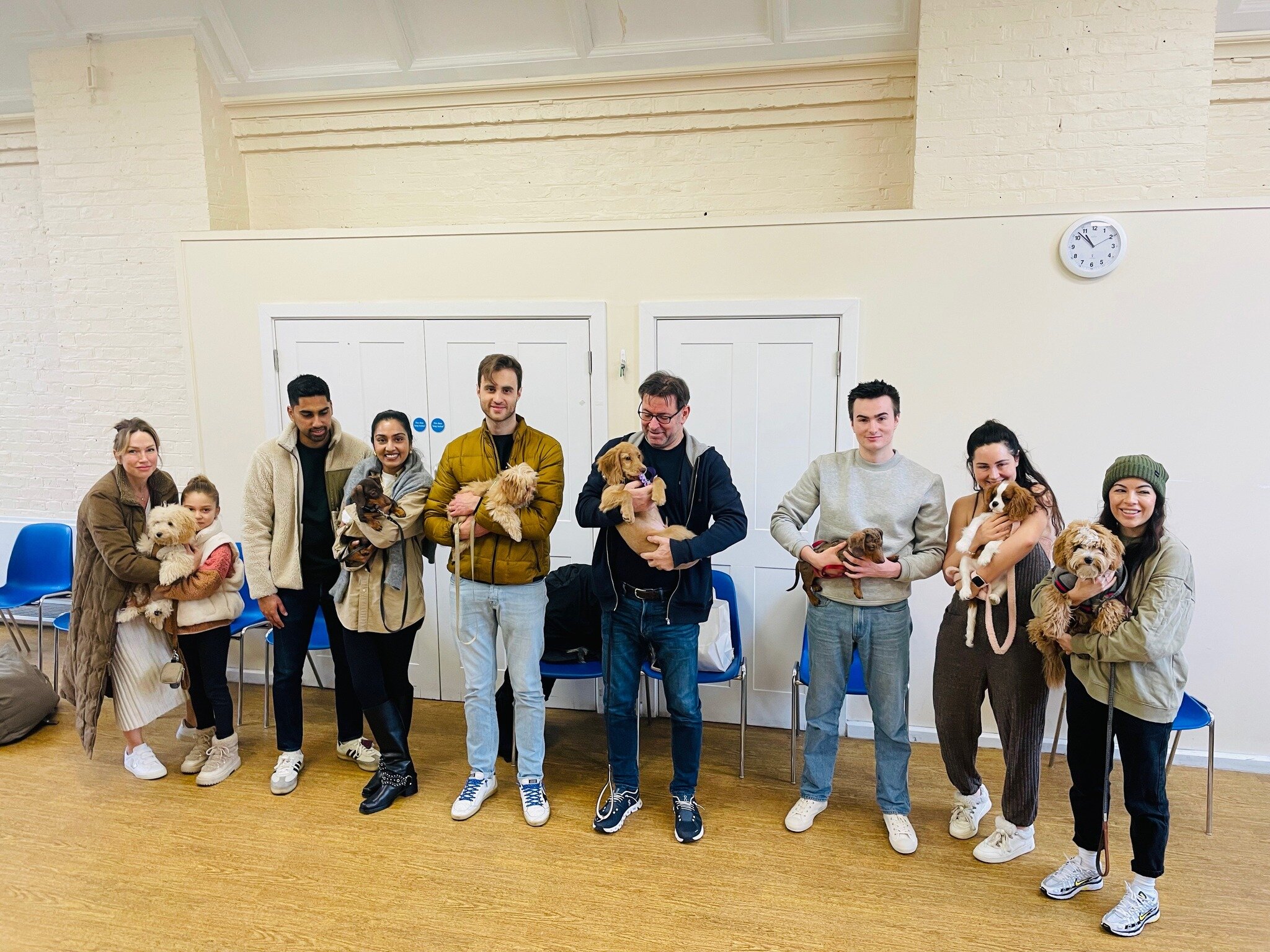 Congratulations Puppy &amp; Teen Grad Superstars - So proud of you all!! 🎉🎓🌟
Thank you to our beloved &amp; trusted gem of a dog &amp; puppy walker  @samdurlacher_walkingthehound for lending a helping hand.

#puppyschool #puppytraining #positivere