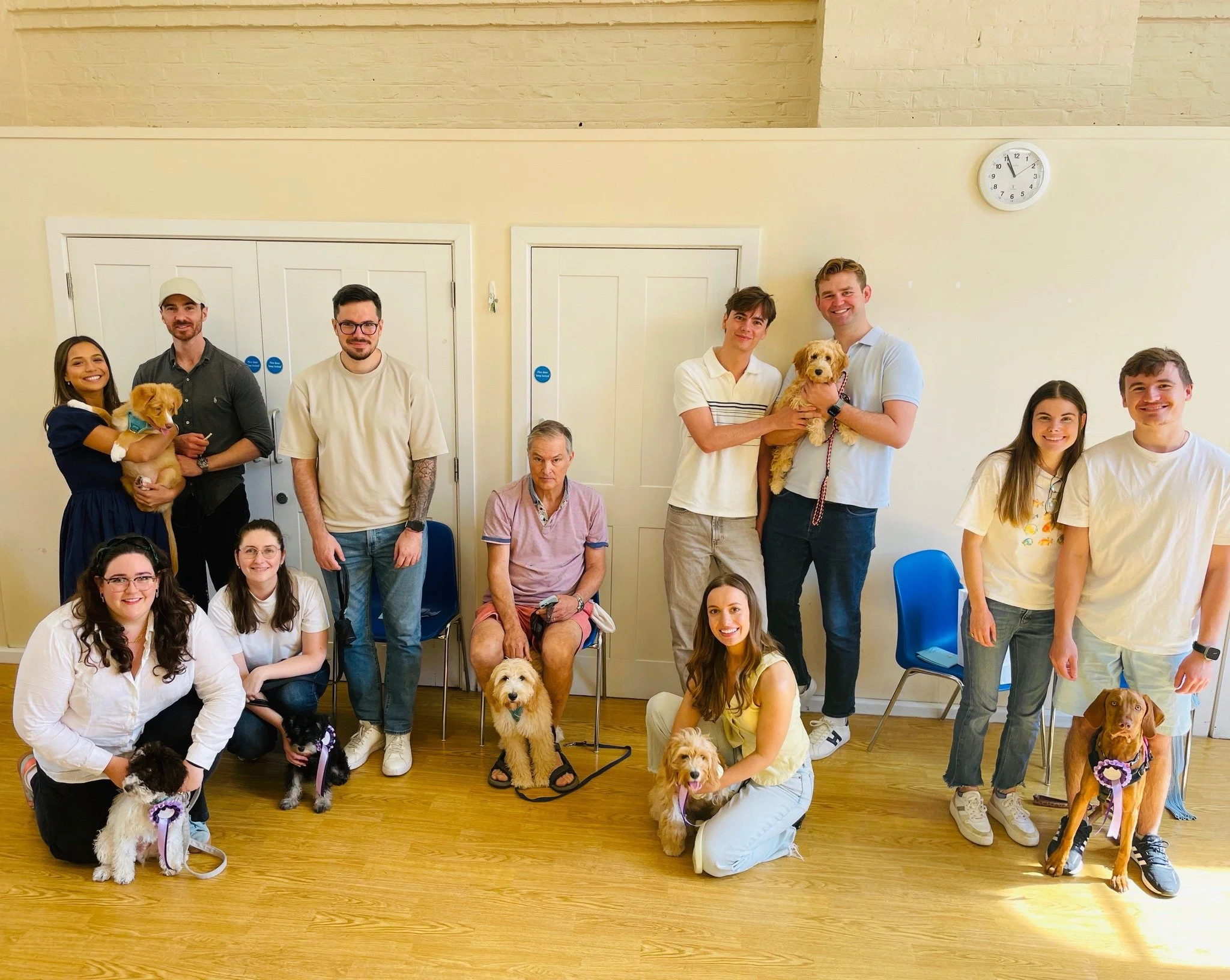 Congratulations Chelsea Puppy Grads! School's out! 🎉🥳🏆🎓 Go celebrate your achievements and enjoy a fabulous rest of the summer!

- Dr Nicky

 #puppyschool #puppytraining #puppyclass #puppiesofinstagram #chelseadogs #chelsealondon #positivereinfor