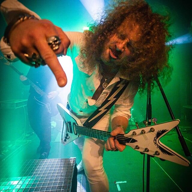 @alan_ac_angry rocking out at #angryfest 2019🔥🖕🤘👊🔥
📸: @davidhackhofer 
@acangry_official 
#rockers #rocknrollers #stagephotography #hardnheavymusic #angryfest #saarbr&uuml;cken #saarbrooklyn #kleinerklubsaarbr&uuml;cken #rockersonstage #festiva