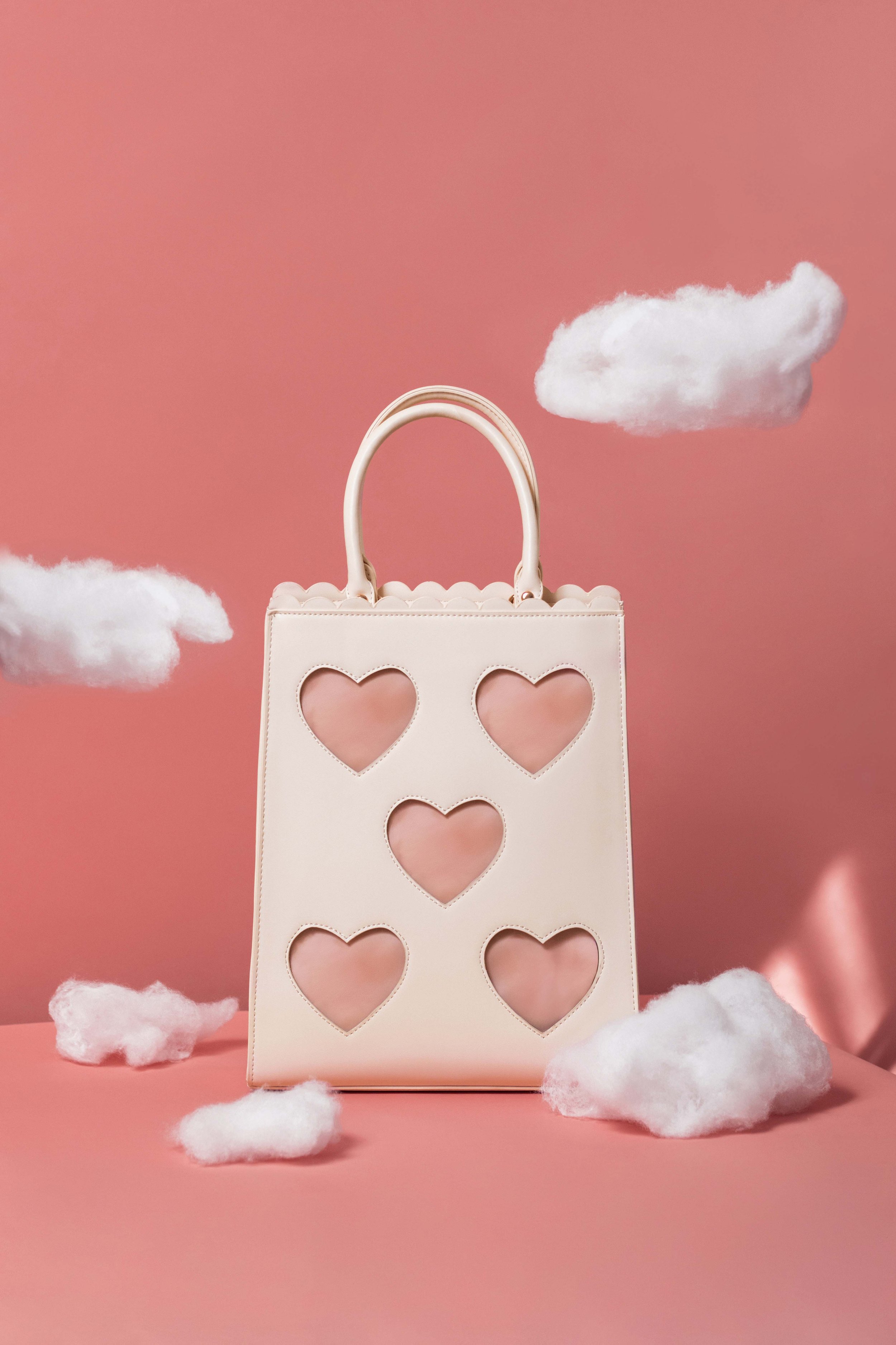 massachusetts-based-product-photographer-emily-candid-chroma-pink-heart-bag.jpg