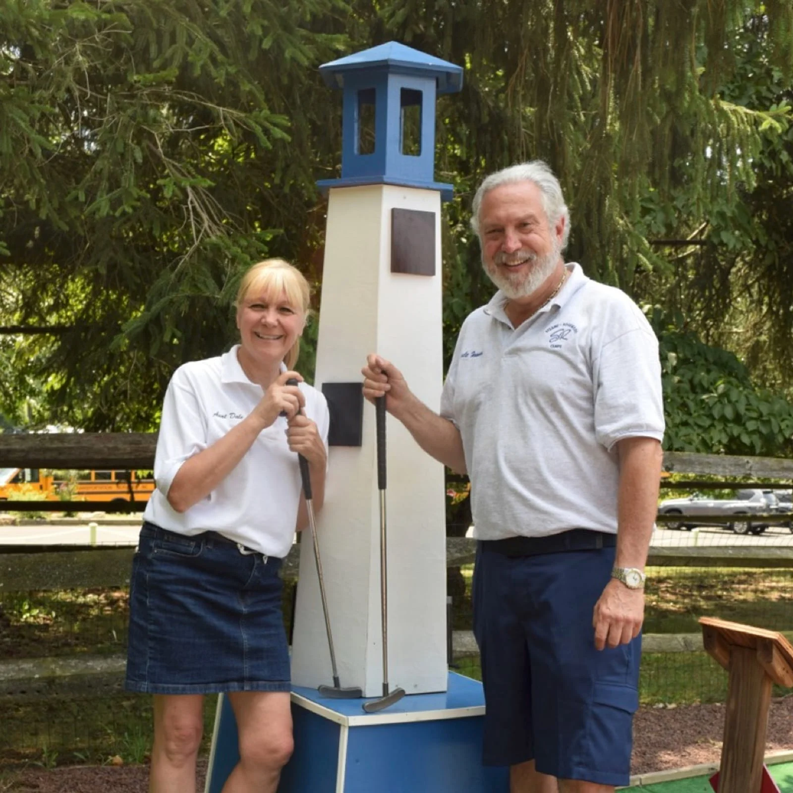 howard-dale-mini-golf.jpg