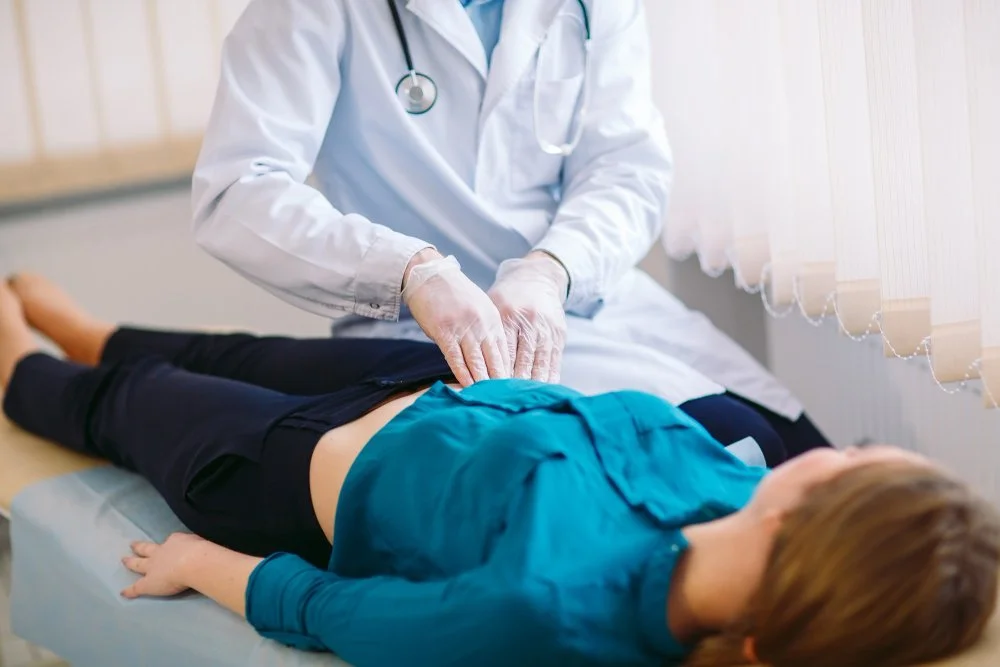 A Close Look at Stomach Ulcers: From Signs to Fixes