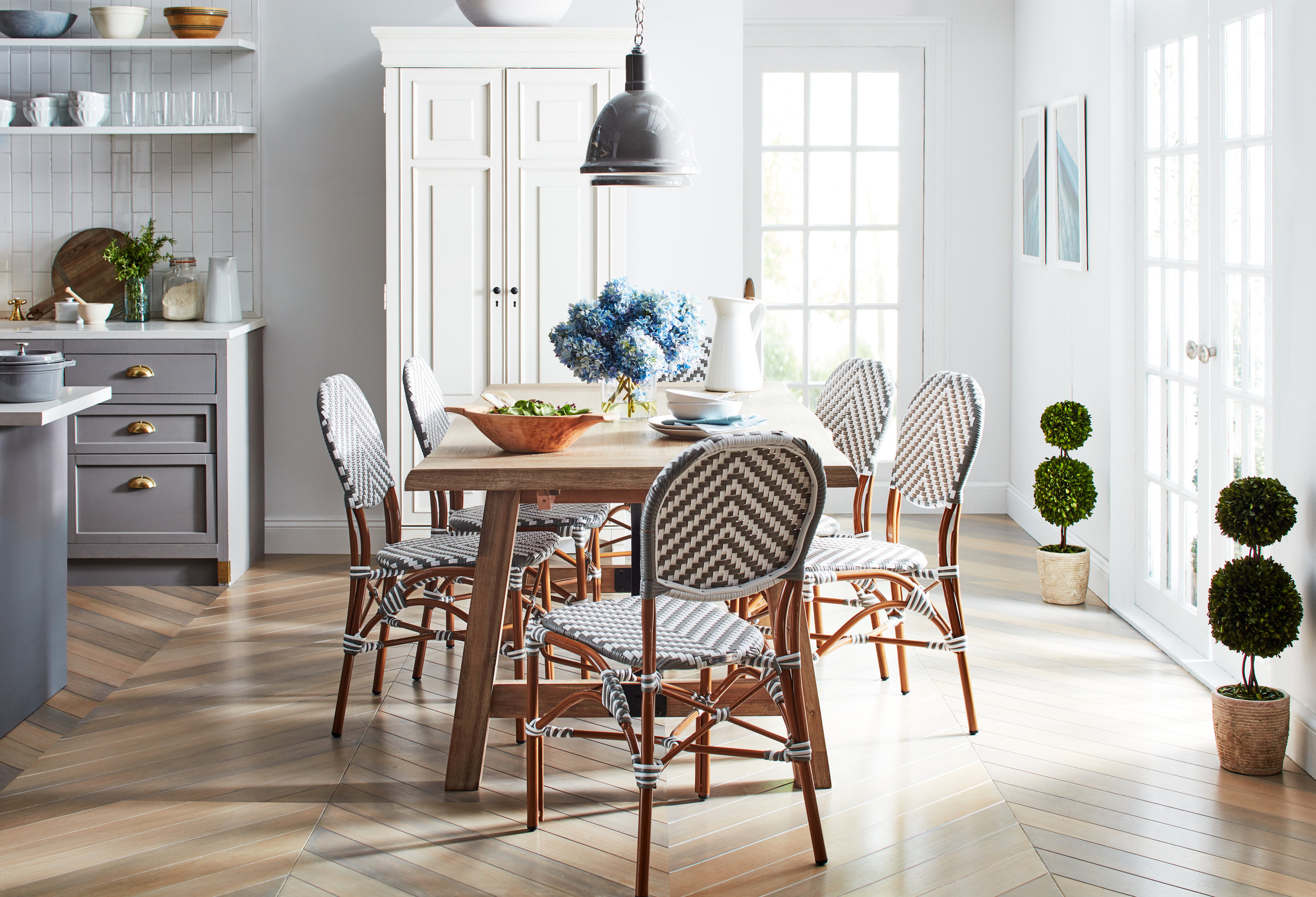 Hamptons Kitchen copy.jpeg