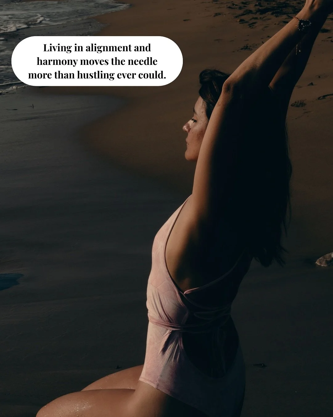 New Moon Magic 🌚🌑✨

Sitting in contemplation at the threshold of a new cycle.
 The New Moon in Virgo opens the gates to autumn&hellip; and with the Equinox, we are invited into deeper balance.

For me, this moment carries an even stronger resonance