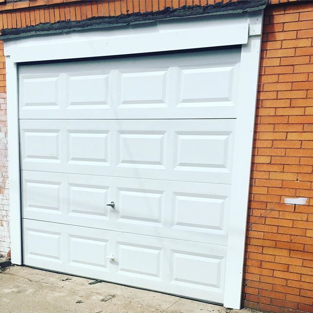 Garage door busted? We got you...🛠 Enjoy the nice weather and leave the fixing to us!  Contact #hitchcockhomeservices for free estimates today!! .
.
.
.
#whereareyouspring #warmweatherplease 
#hitchcockhomeservices #hitchcockhomemade #designlife #im