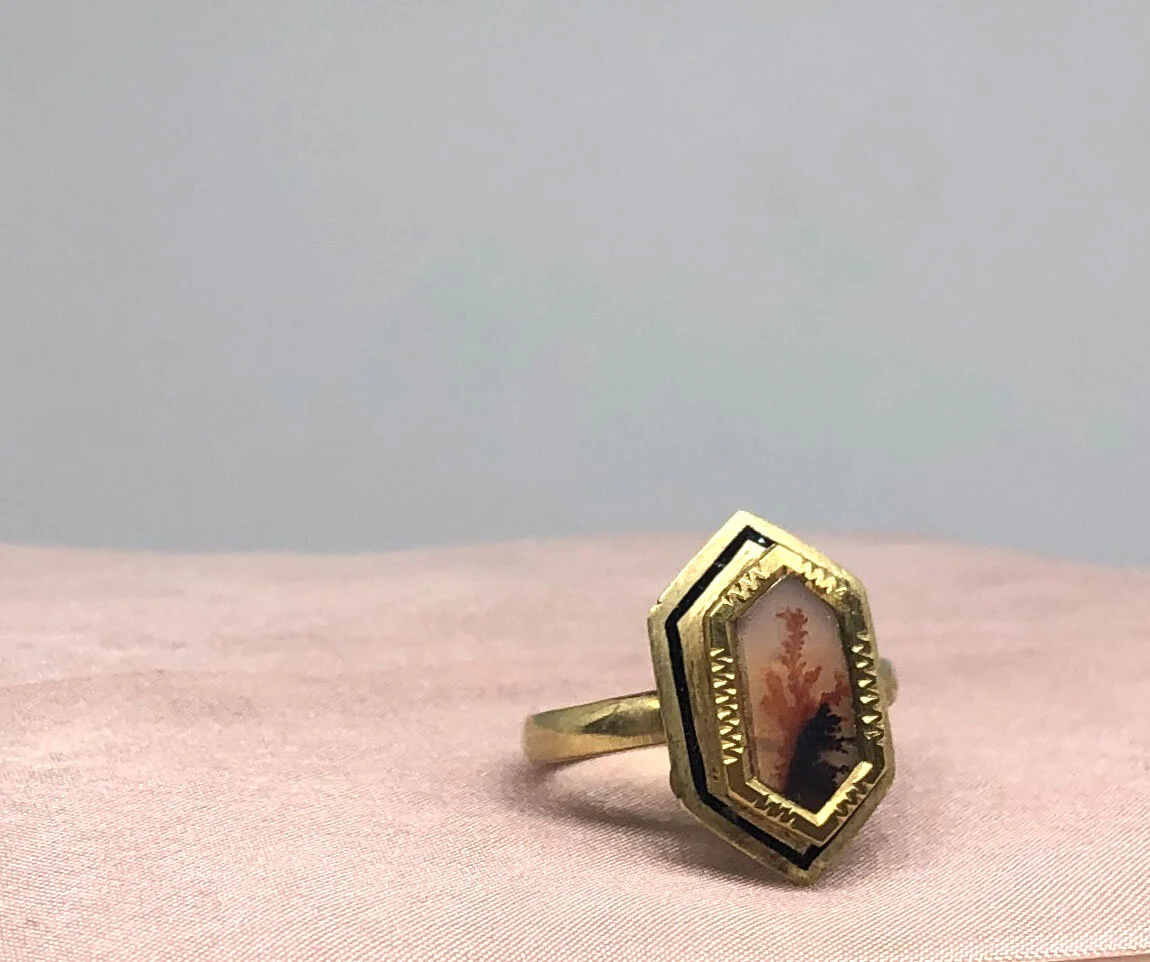 A DEDENDRIC AGATE RED:BLK HEXAGON ENML RING 1.jpg