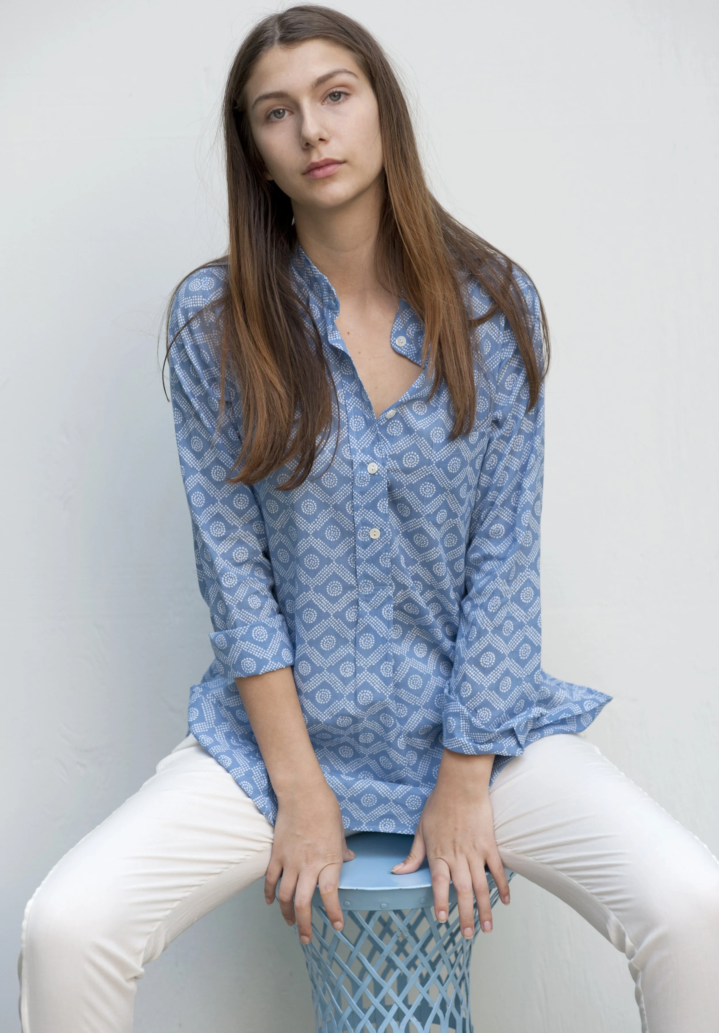 LUBAN TOP REET PALACE BLUE RIDHI PANT WHITE.jpeg