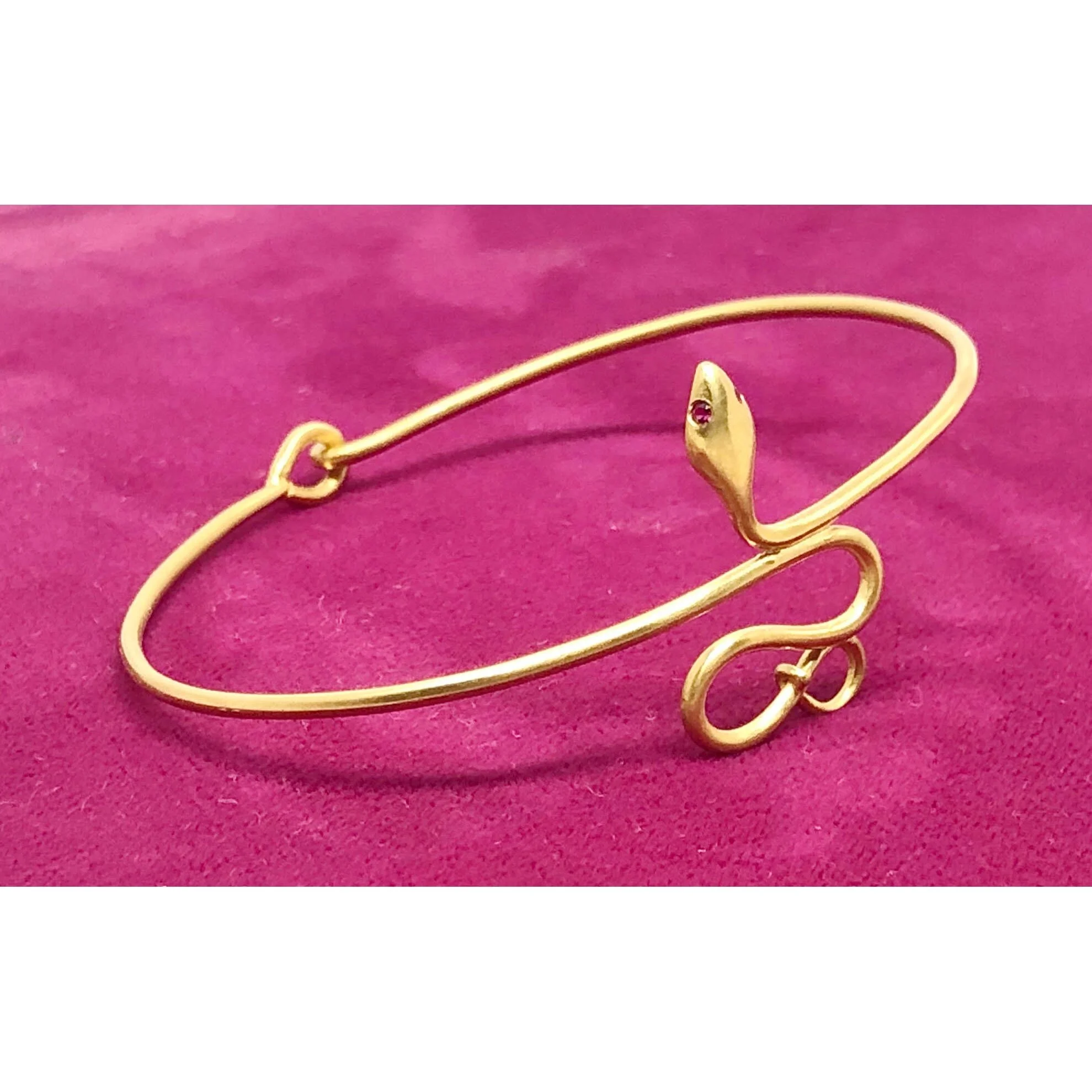 SNAKE+RUBY+EYE+BRACELET+1.jpg