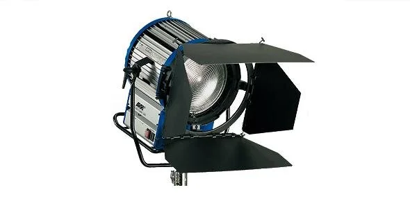 Compact 4000W (Fresnel)