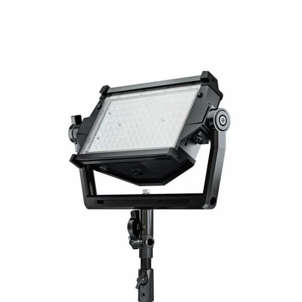 LP_936-0101_Astra-IP-Half-Bi-Color-LED-Panel-Standard-Yoke-EU-Power-Cable_02-600x600-c.jpg