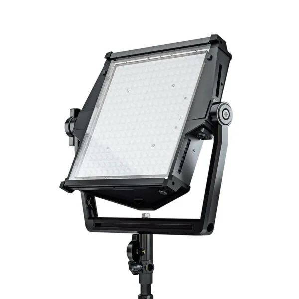 LP_936-1101_Astra-IP-1x1-Bi-Color-LED-Panel-Standard-Yoke-EU-Power-Cable_02-1-600x600-c.jpg