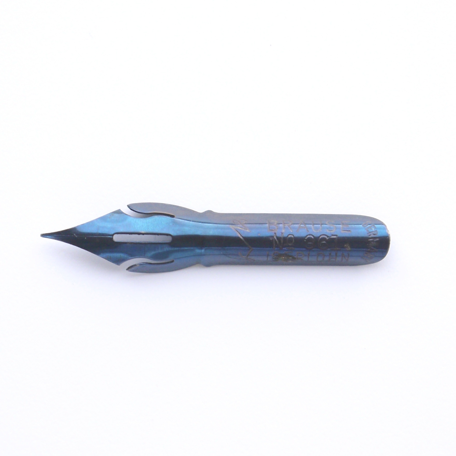 blue pumpkin nib