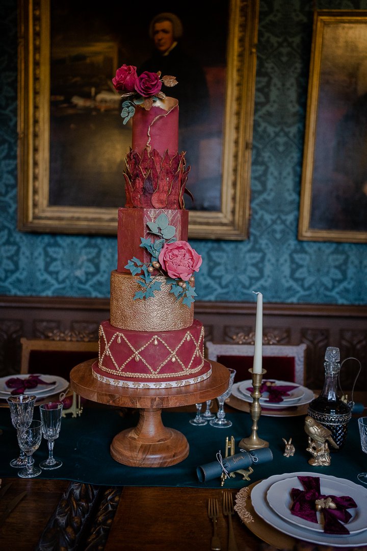 Christmas wedding cake