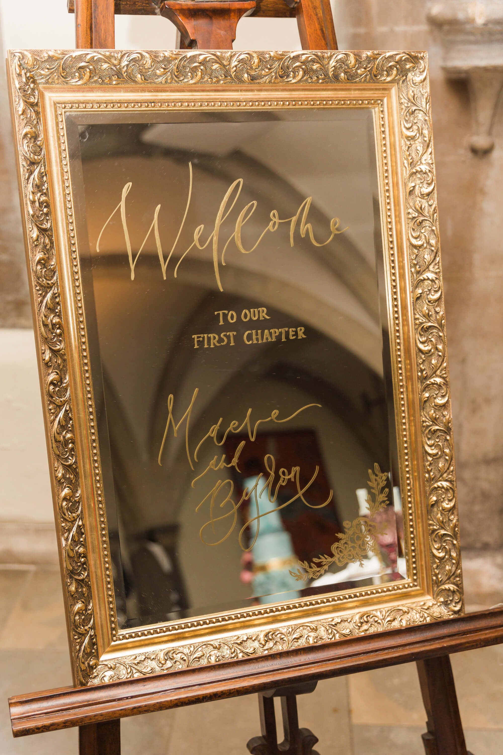 Mirror welcome sign for weddings