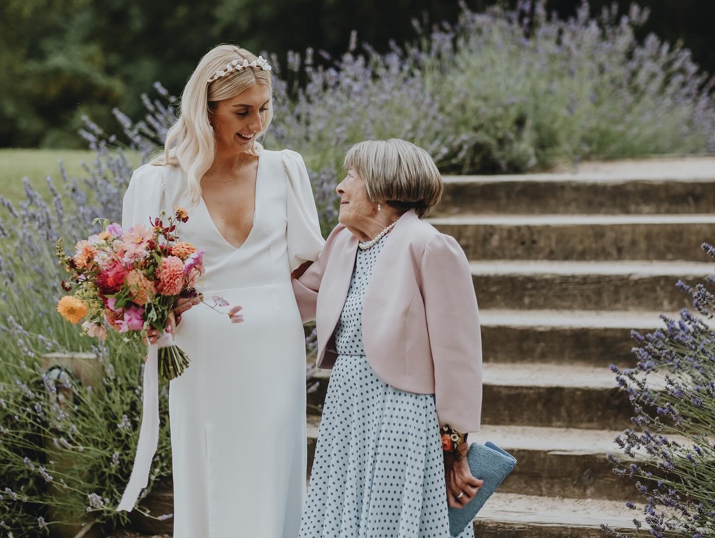 Moments like this ❤️ 

Taken whilst assisting @hollyjophotographyy 

#westmillwedding 
#preciousmemories 
#weddingday❤️