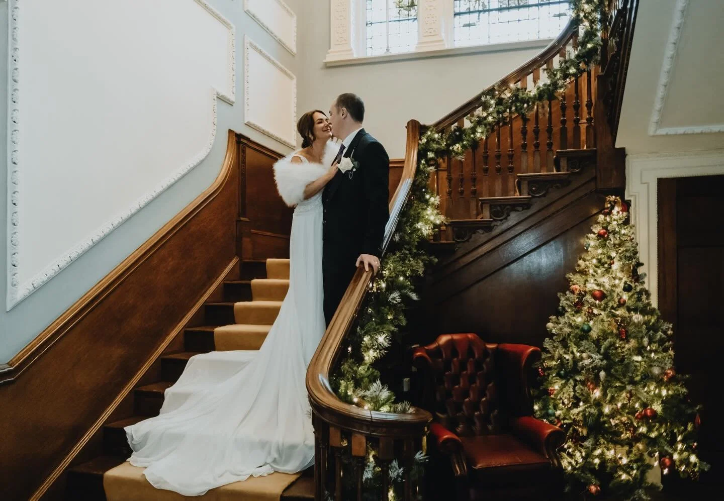 Soft December light plus a love-filled micro wedding = heaven.  Leaning even more into elopements and intimate celebrations and this day reminded me exactly why. ✨

Micro Wedding Photographer | Elopements Wedding Photographer | Elopements | City Wedd