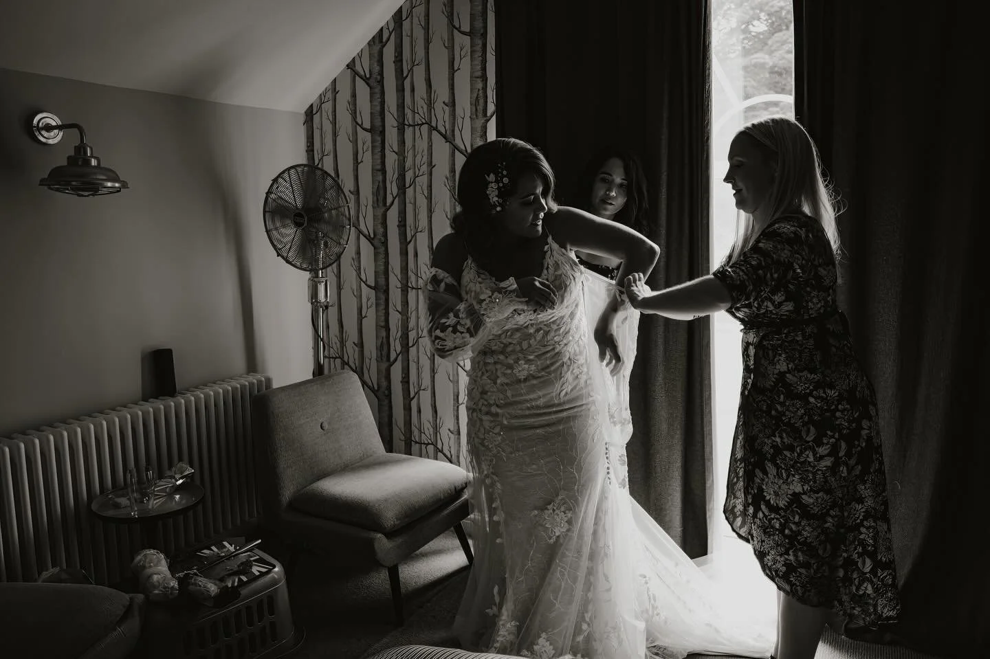 Not every wedding needs all-day coverage and that&rsquo;s more than okay 🤍

If you&rsquo;re planning a smaller, more relaxed celebration, 4&ndash;6 hours of photography can be the perfect fit.
Think:
&ndash; Morning prep and those quiet moments
&nda