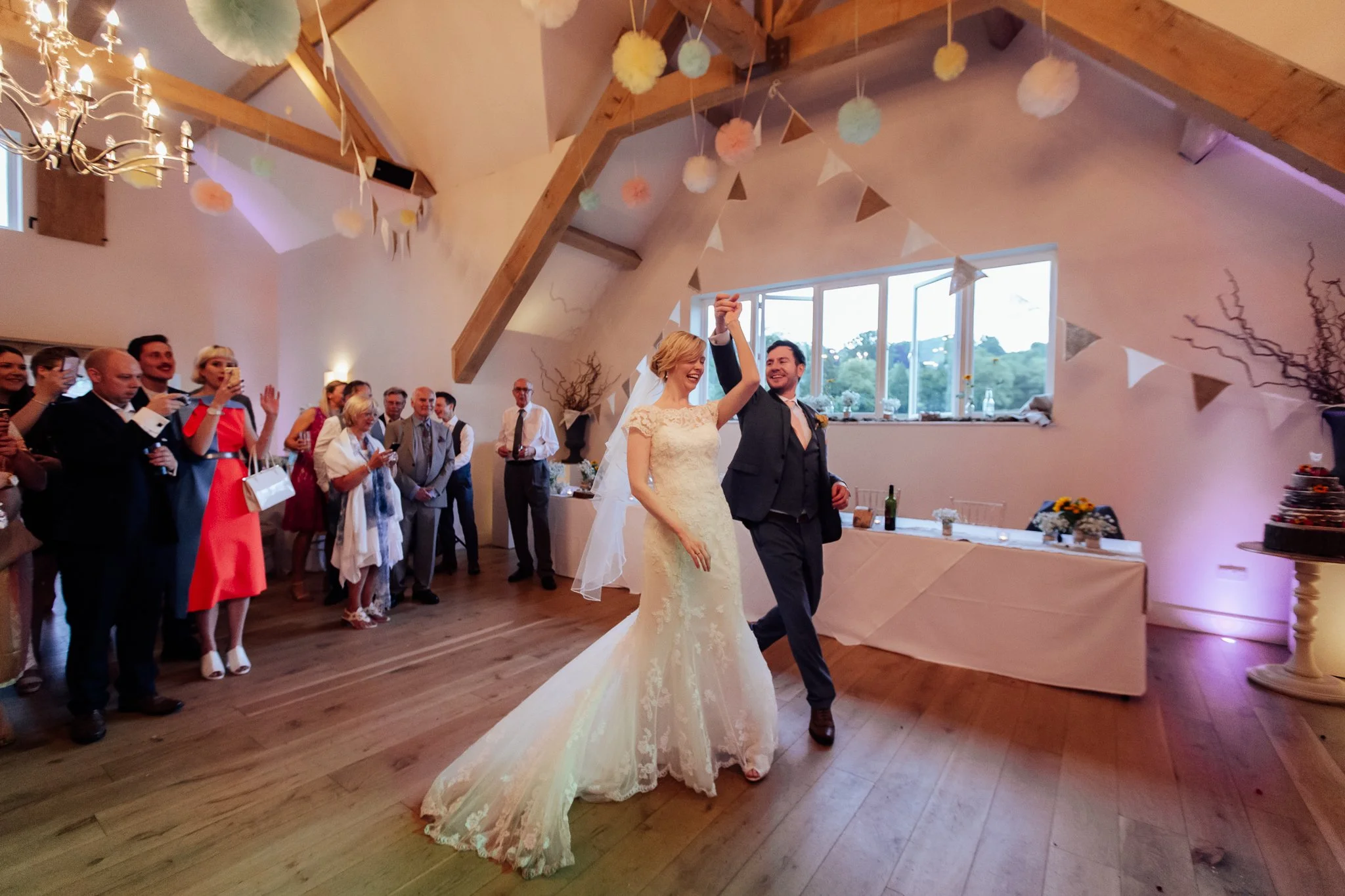 Hyde-House-Cotswold-Wedding-Photography-140.jpg