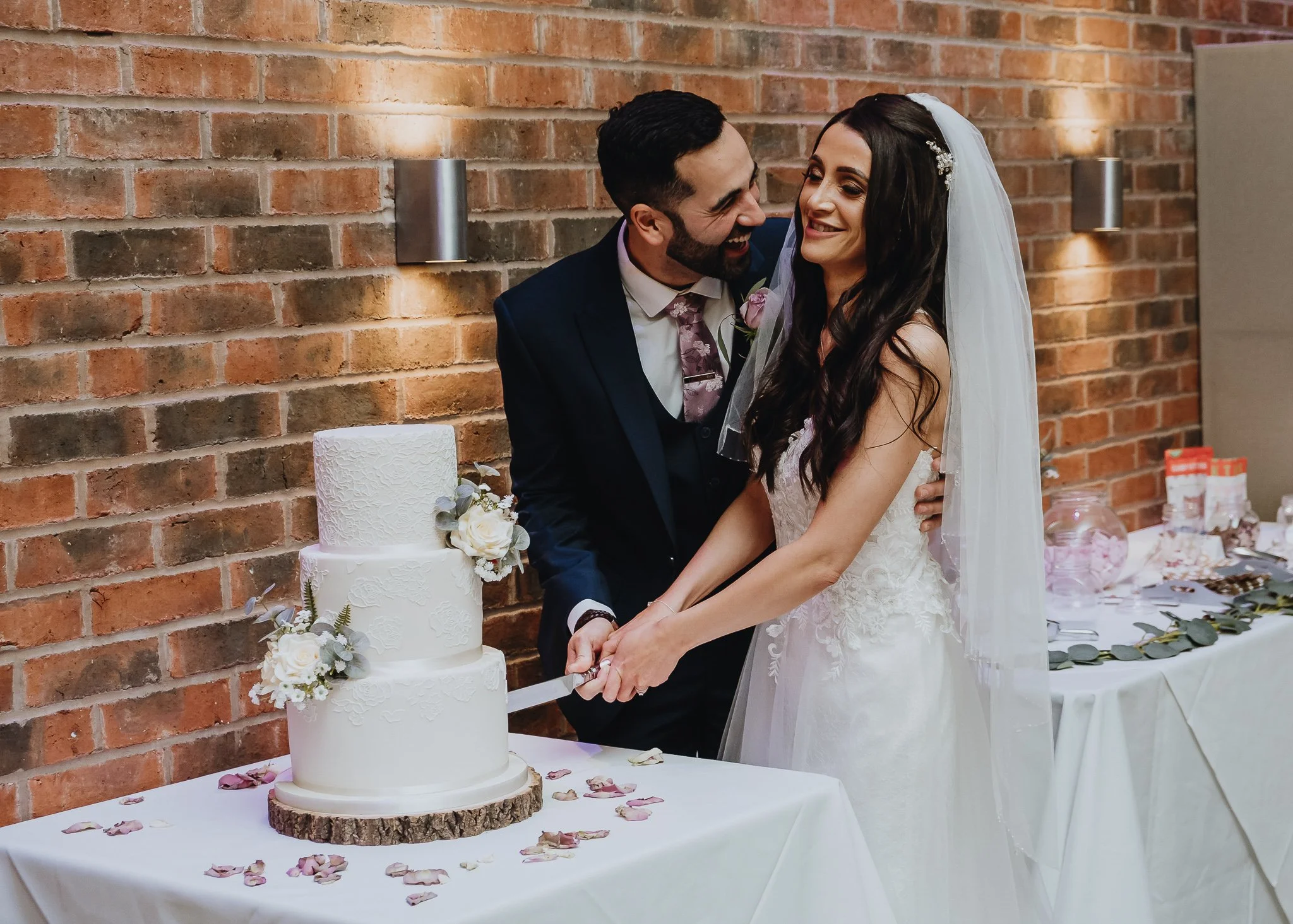 Aston-Marina-Wedding-Staffordshire-90.jpg