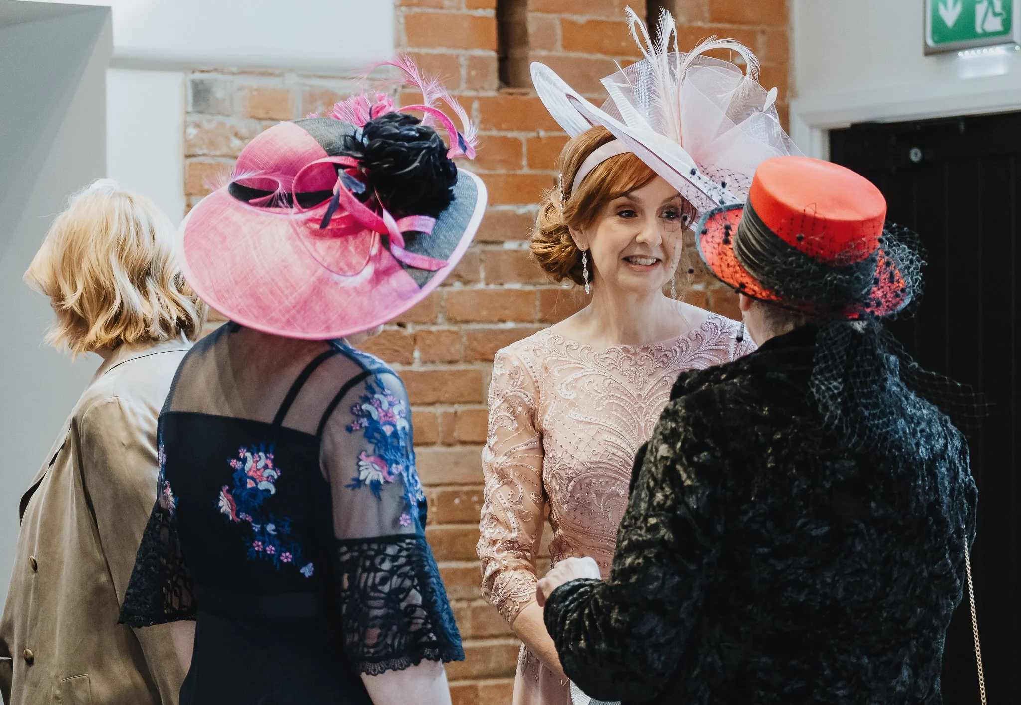 Hanbury-Barns-Wedding-photographer-Staffordshire-22.jpg