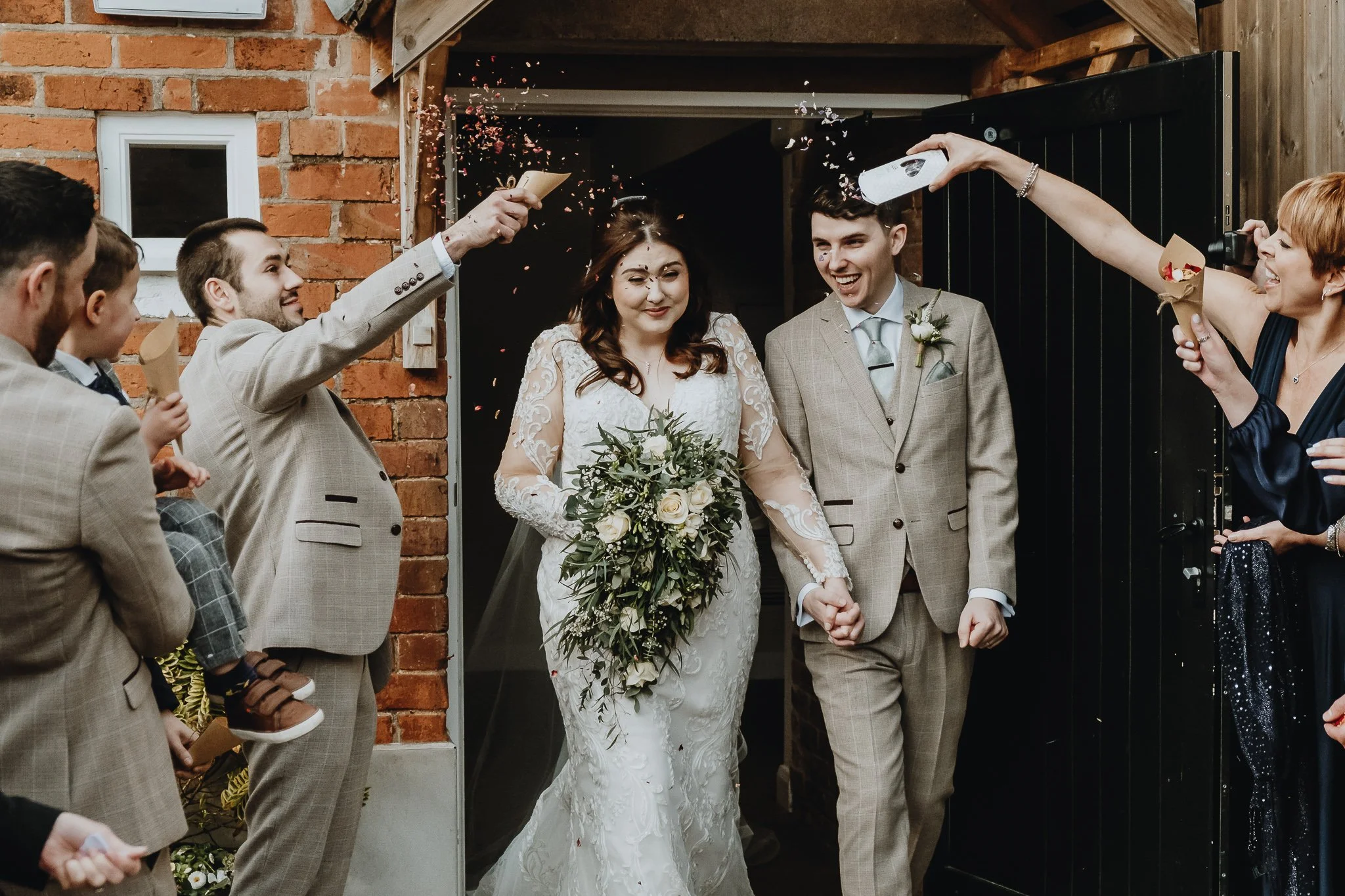 Hanbury-Barns-Wedding-photographer-Staffordshire-39.jpg
