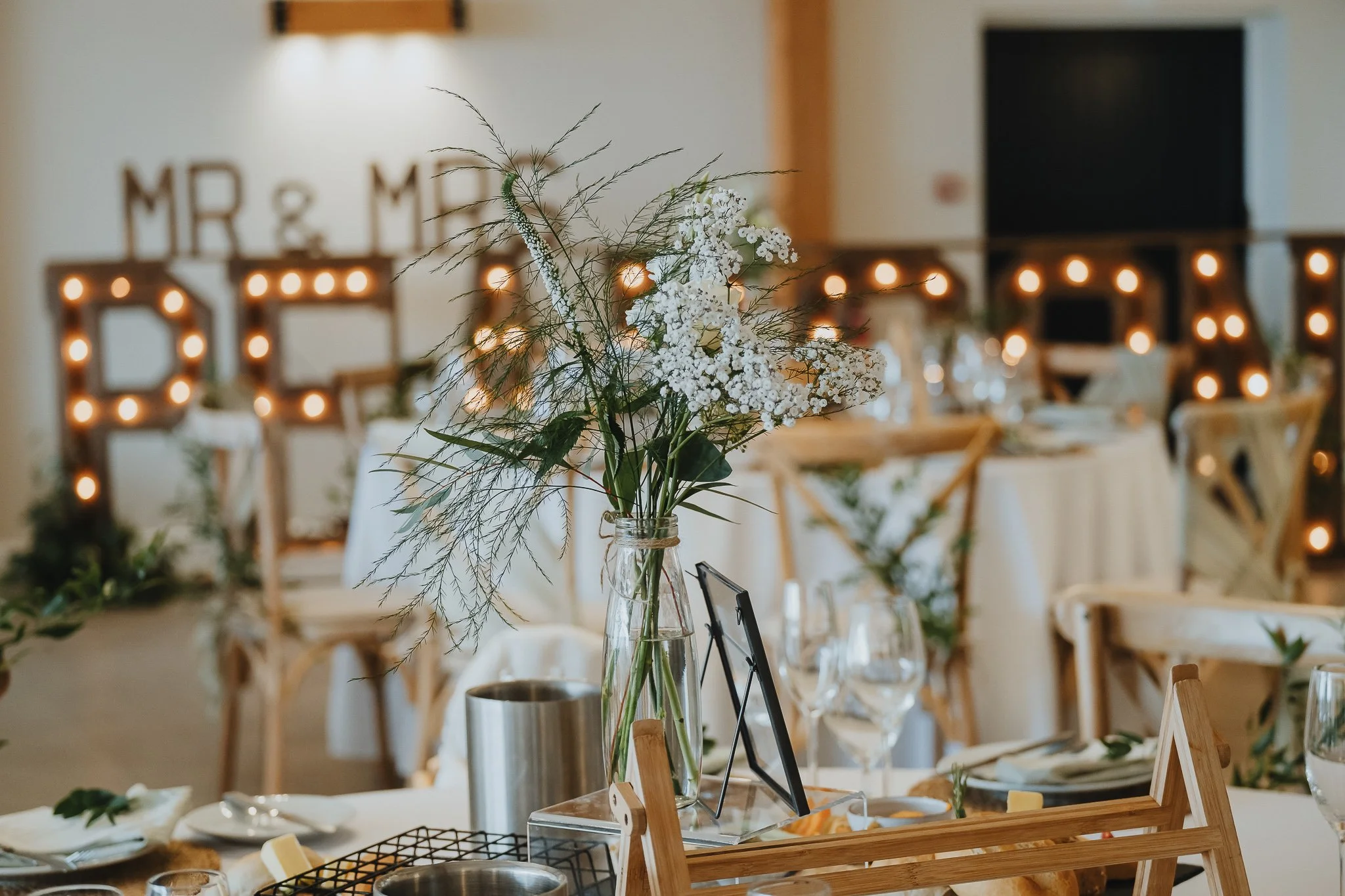 Hanbury-Barns-Wedding-photographer-Staffordshire-51.jpg