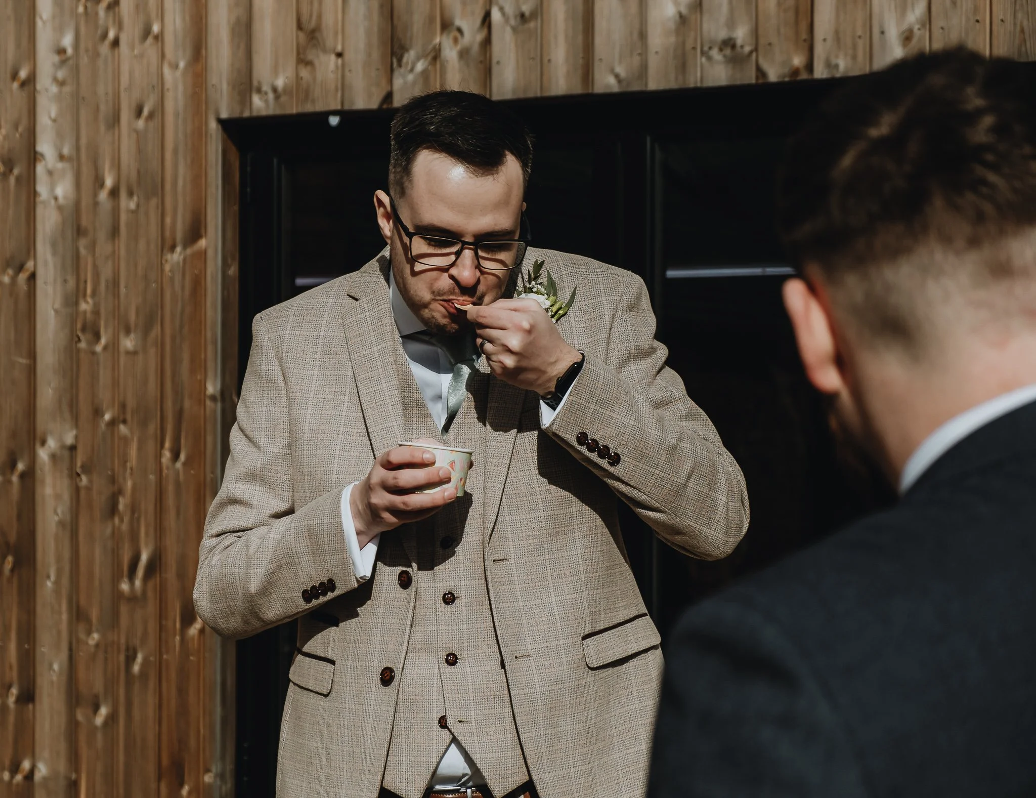 Hanbury-Barns-Wedding-photographer-Staffordshire-58.jpg