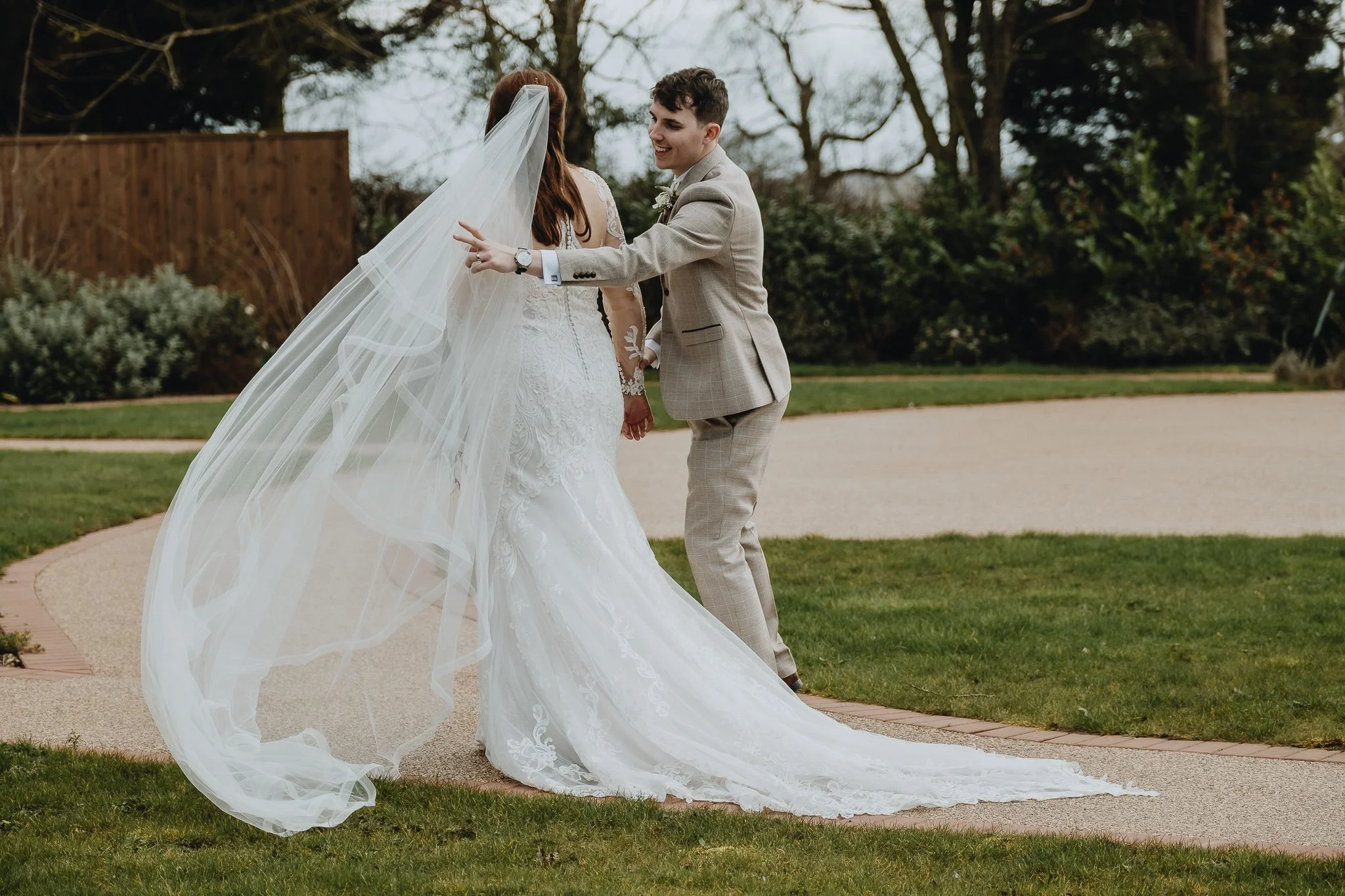Hanbury-Barns-Wedding-photographer-Staffordshire-64.jpg