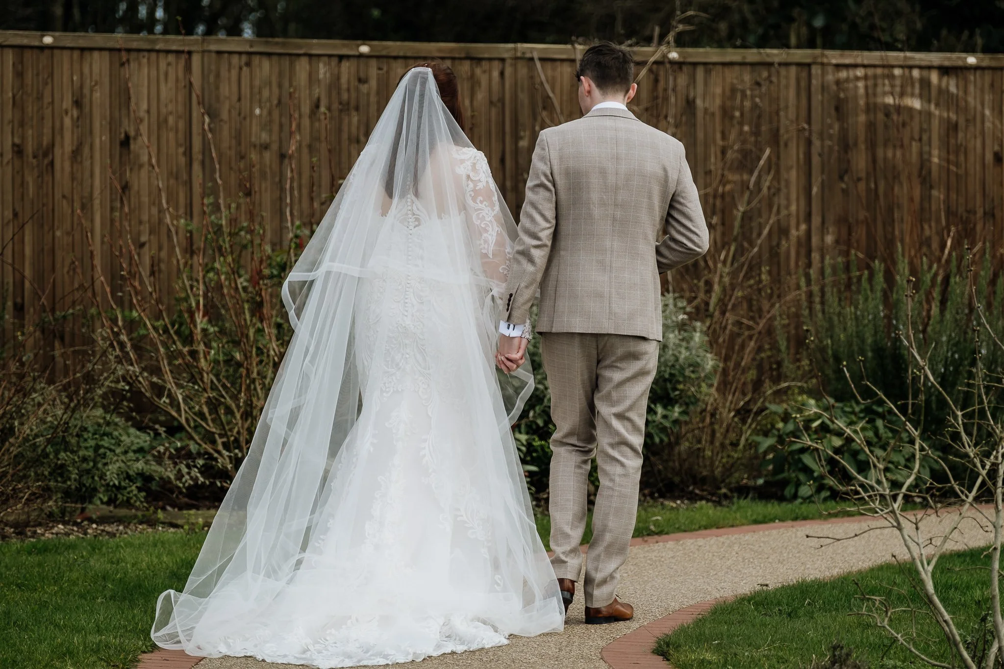 Hanbury-Barns-Wedding-photographer-Staffordshire-65.jpg