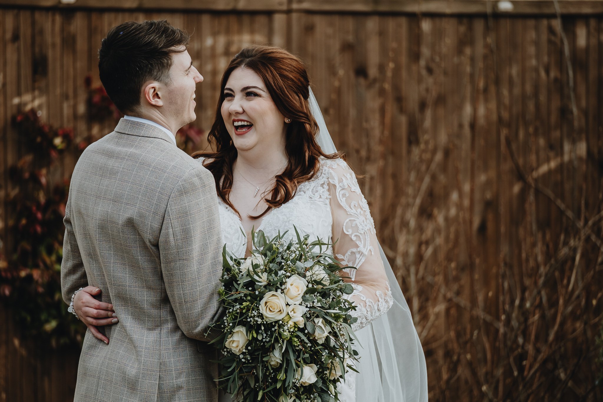 Hanbury-Barns-Wedding-photographer-Staffordshire-67.jpg
