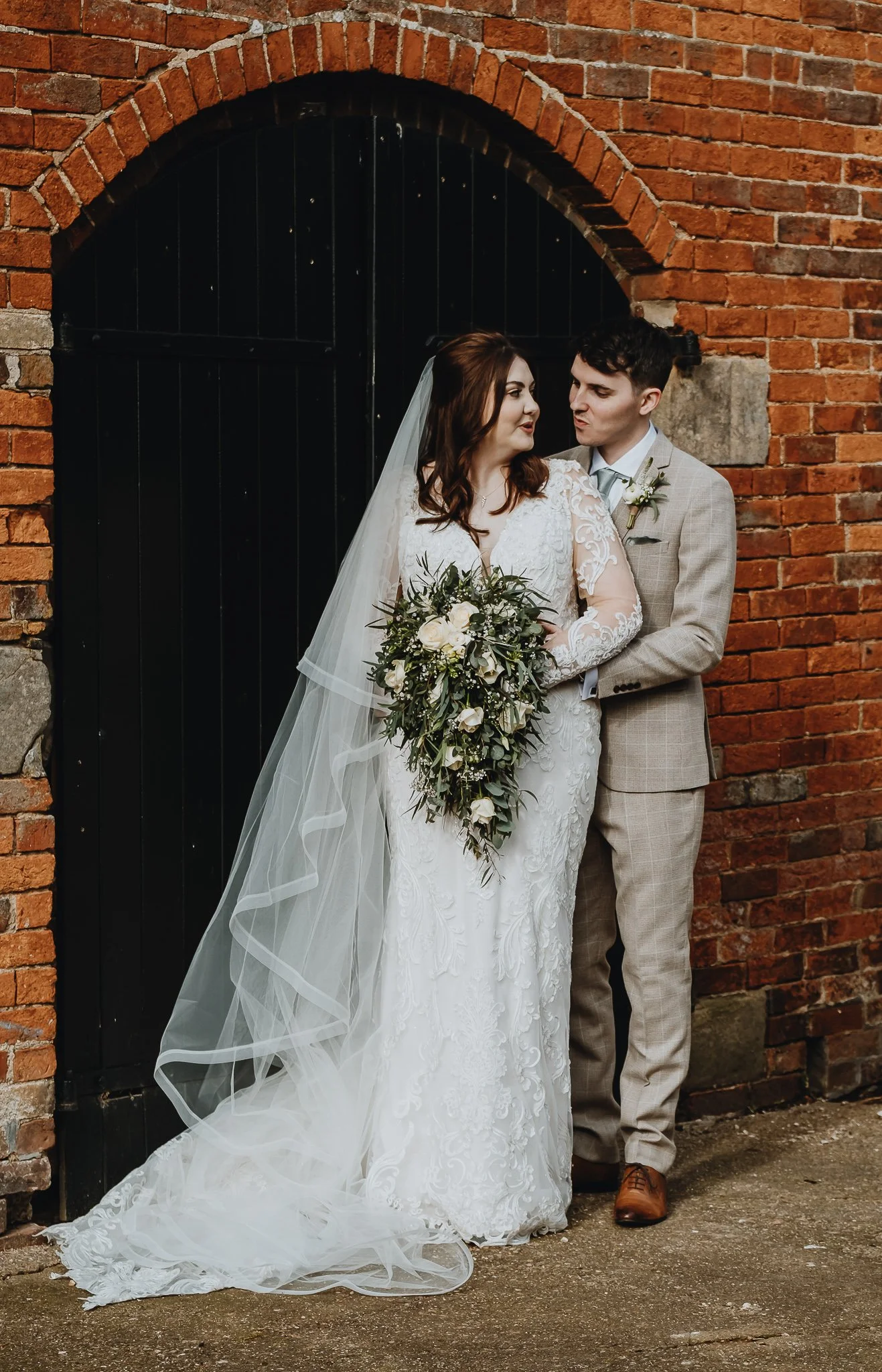 Hanbury-Barns-Wedding-photographer-Staffordshire-72.jpg