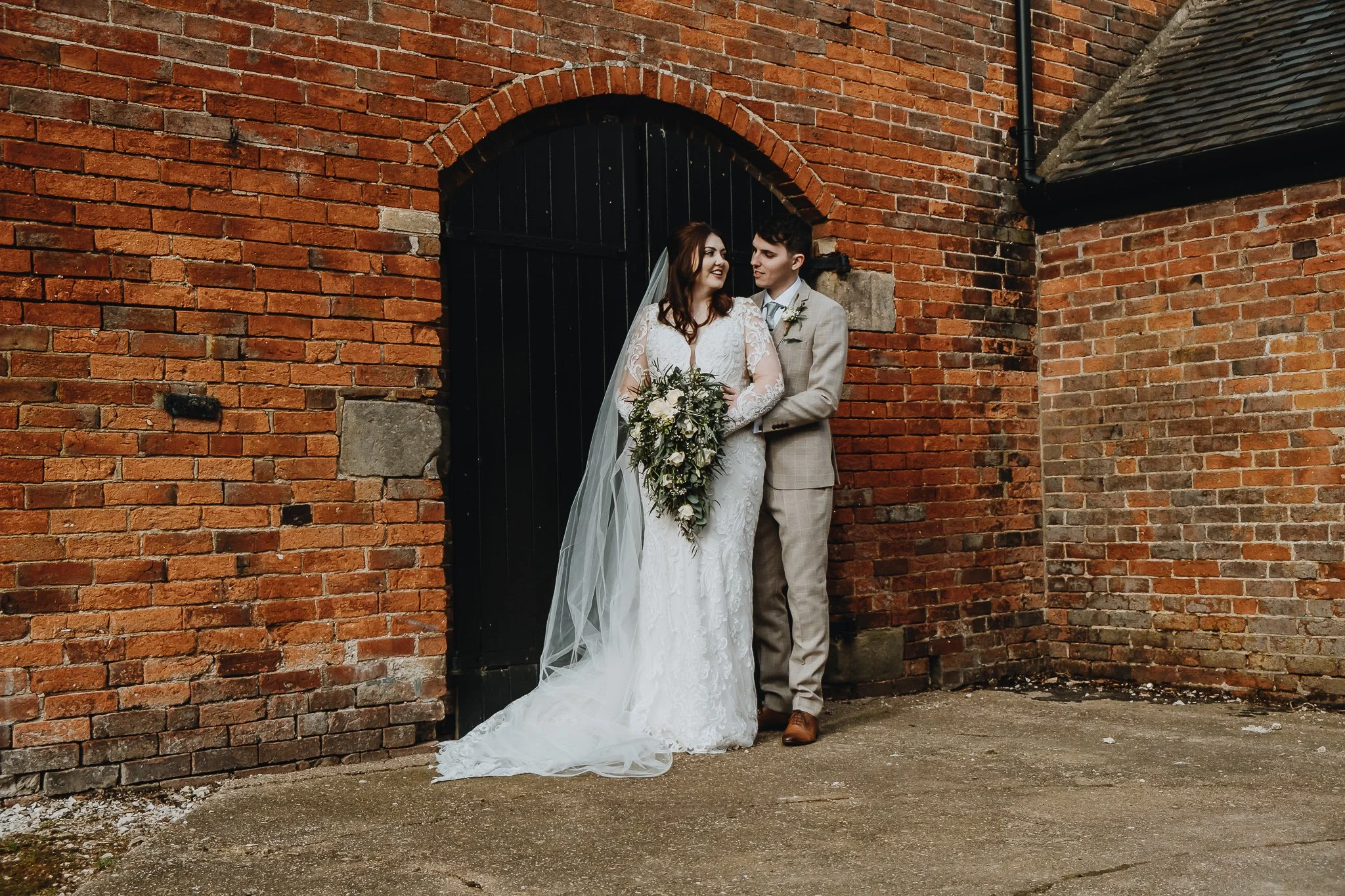 Hanbury-Barns-Wedding-photographer-Staffordshire-75.jpg
