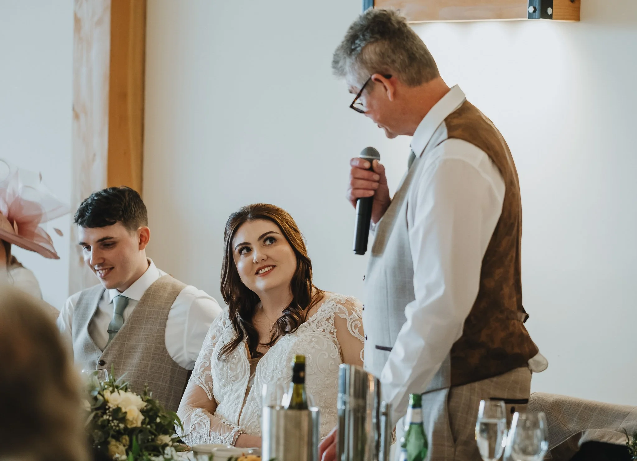 Hanbury-Barns-Wedding-photographer-Staffordshire-88.jpg