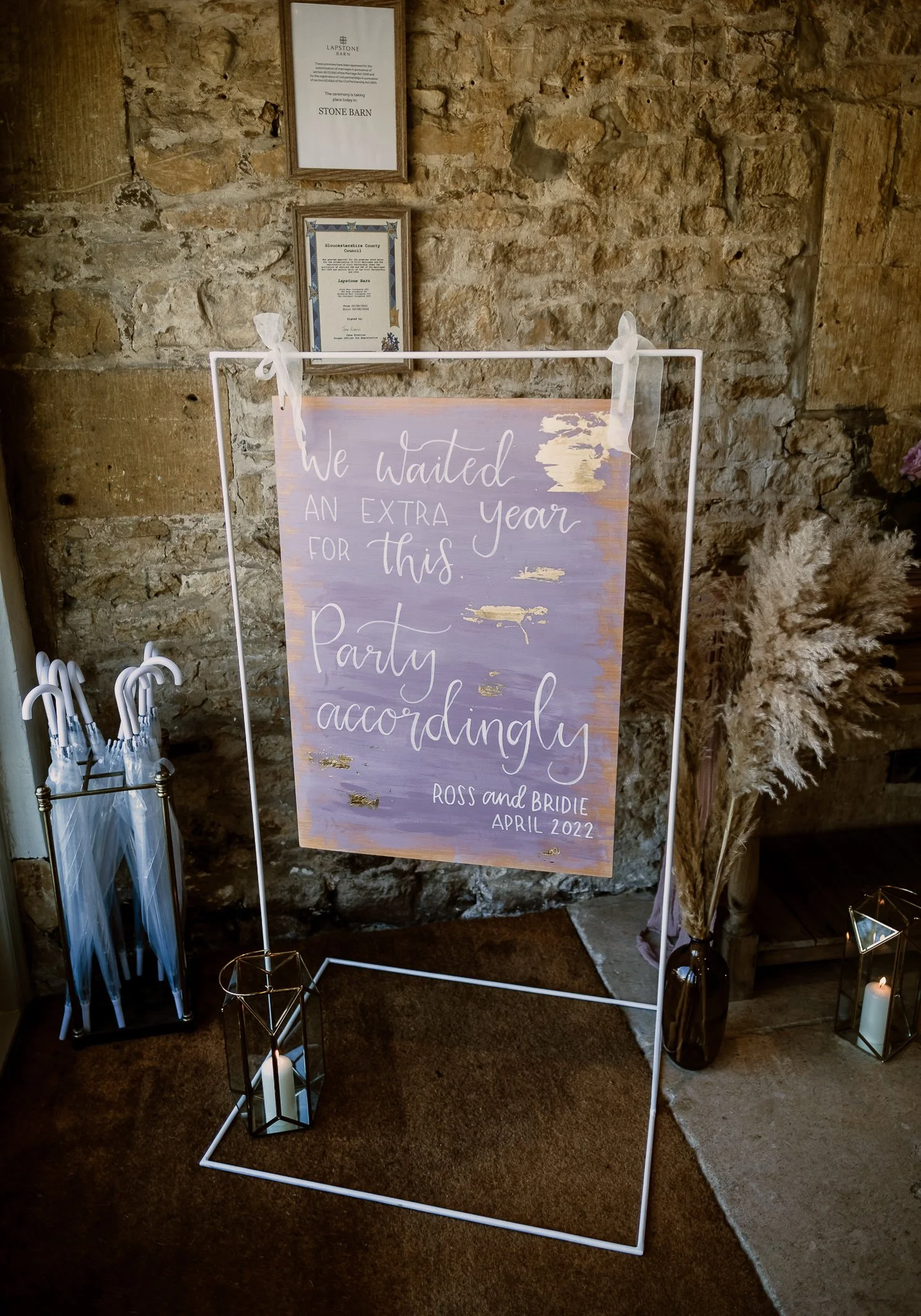Lapstone-Barn-Wedding-Photographer-Cotswolds-22.jpg