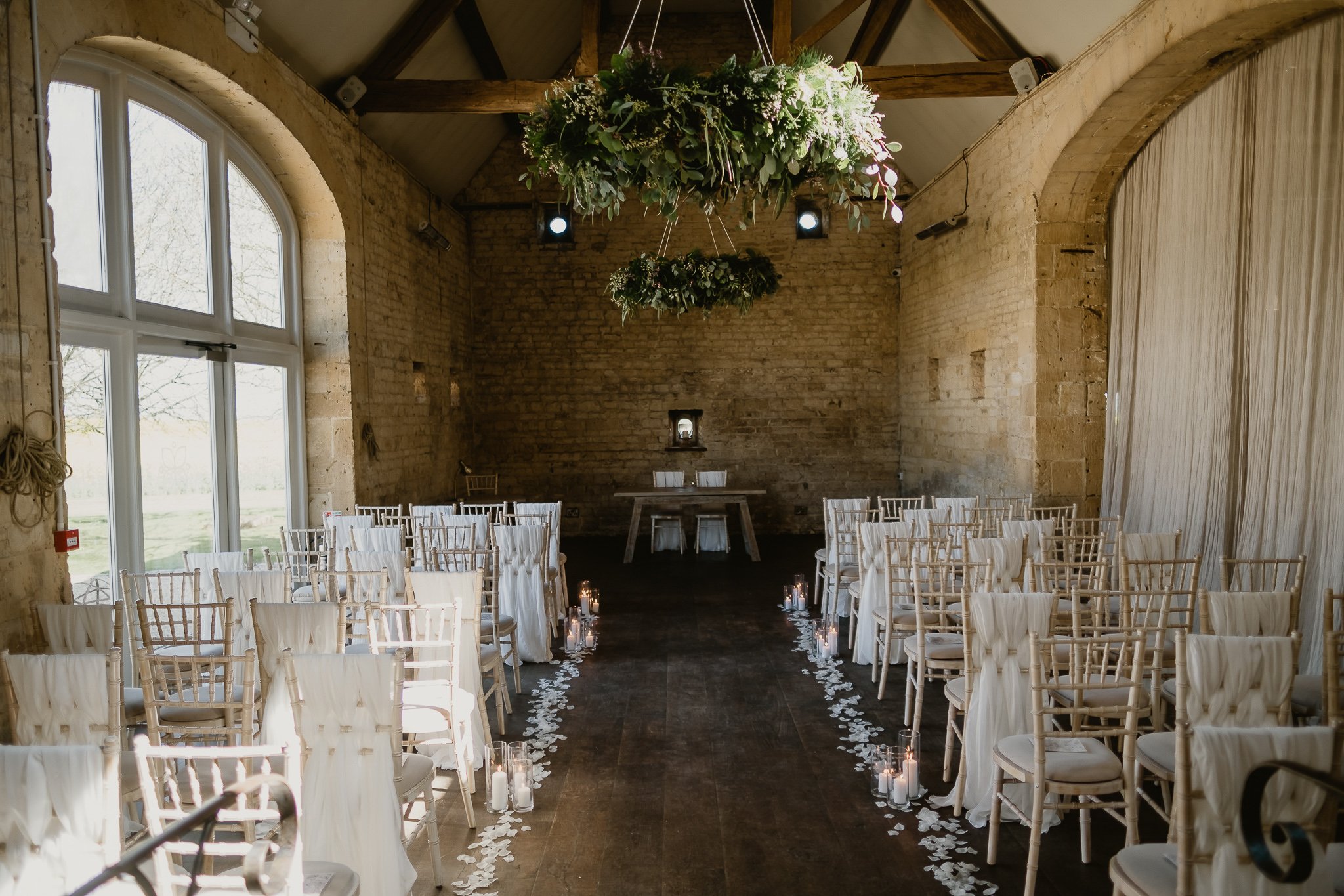 Lapstone-Barn-Wedding-Photographer-Cotswolds-23.jpg