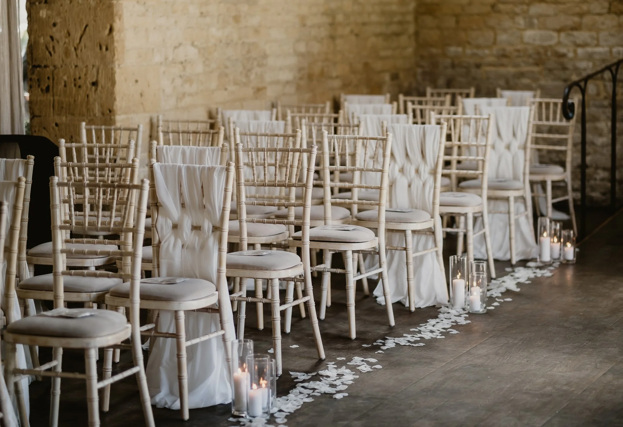 Lapstone-Barn-Wedding-Photographer-Cotswolds-35.jpg