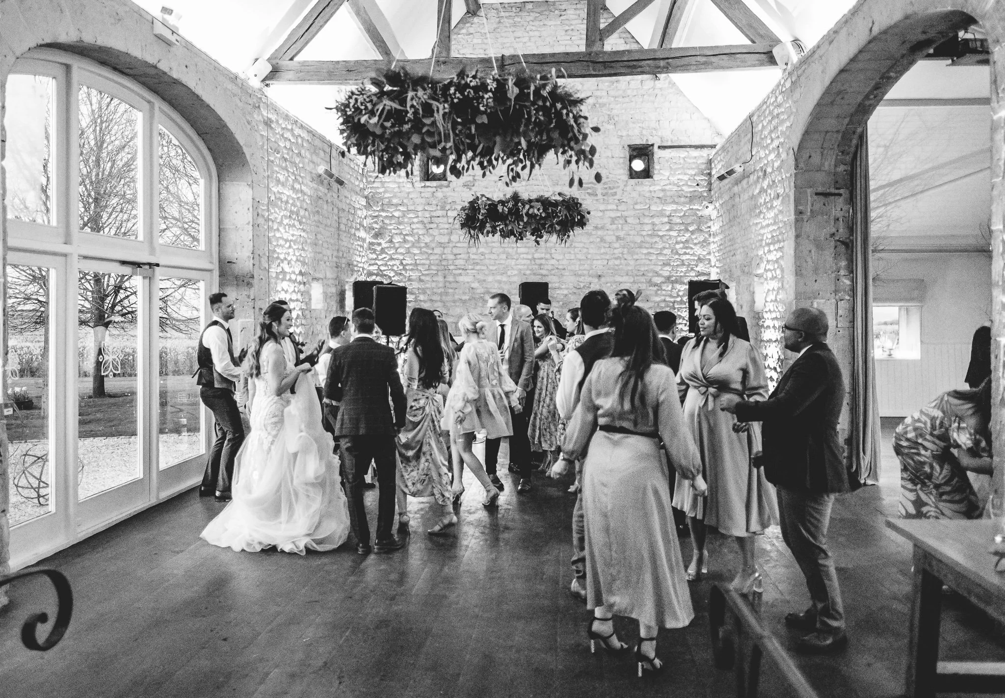 Lapstone-Barn-Wedding-Photographer-Cotswolds-105.jpg
