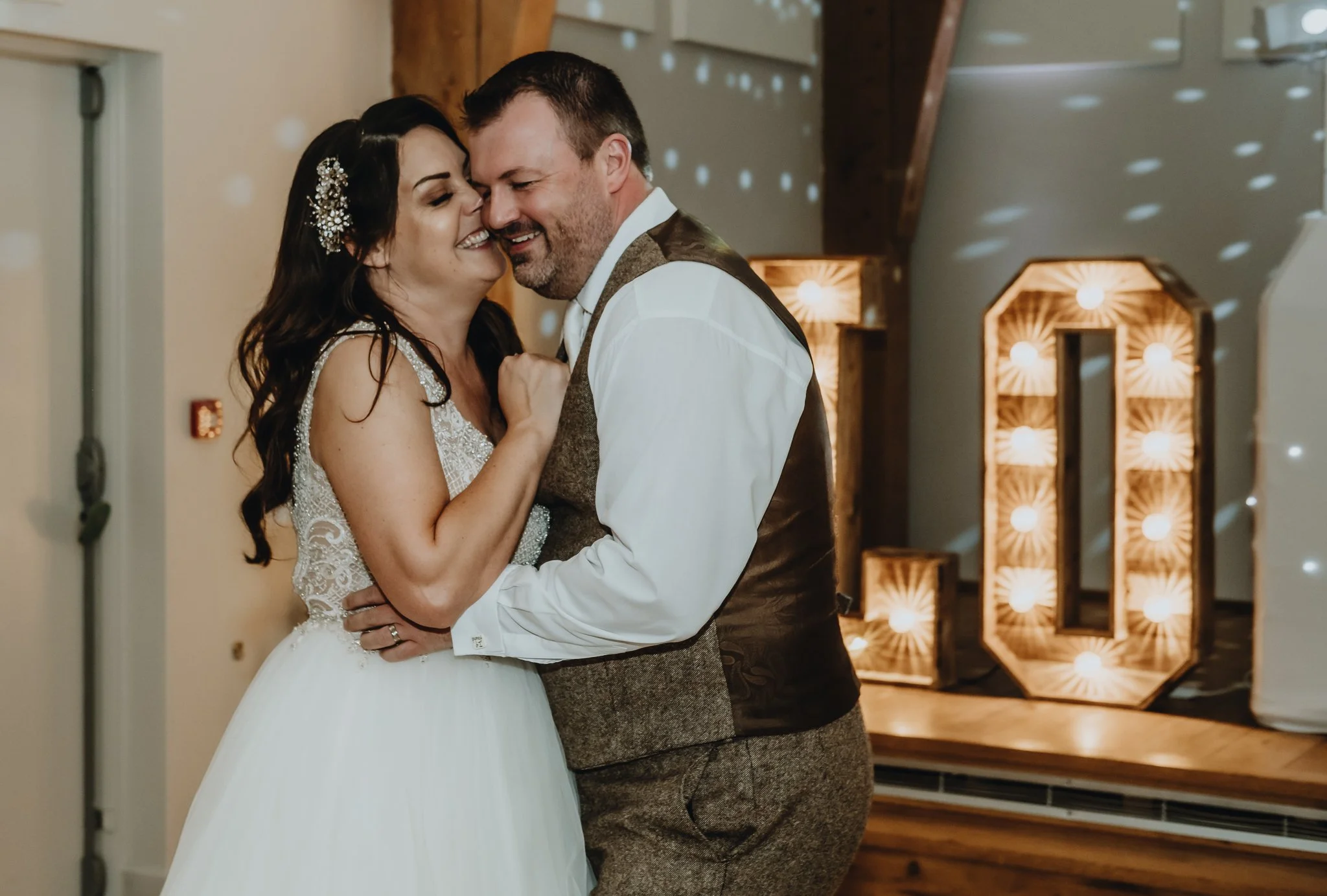 Mill-barns-wedding-photographer-shropshire074.jpg