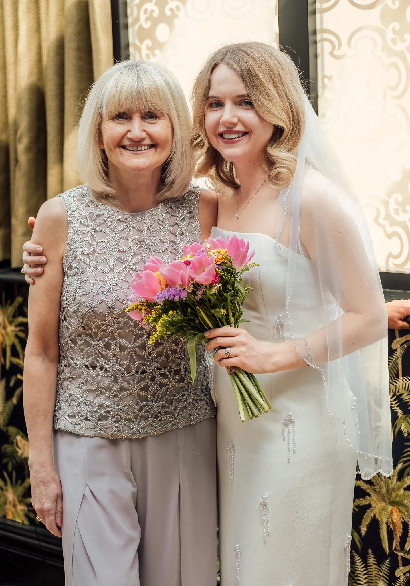 Amalfi-White-Micro-Wedding-Photography-Derbyshire-80.jpg