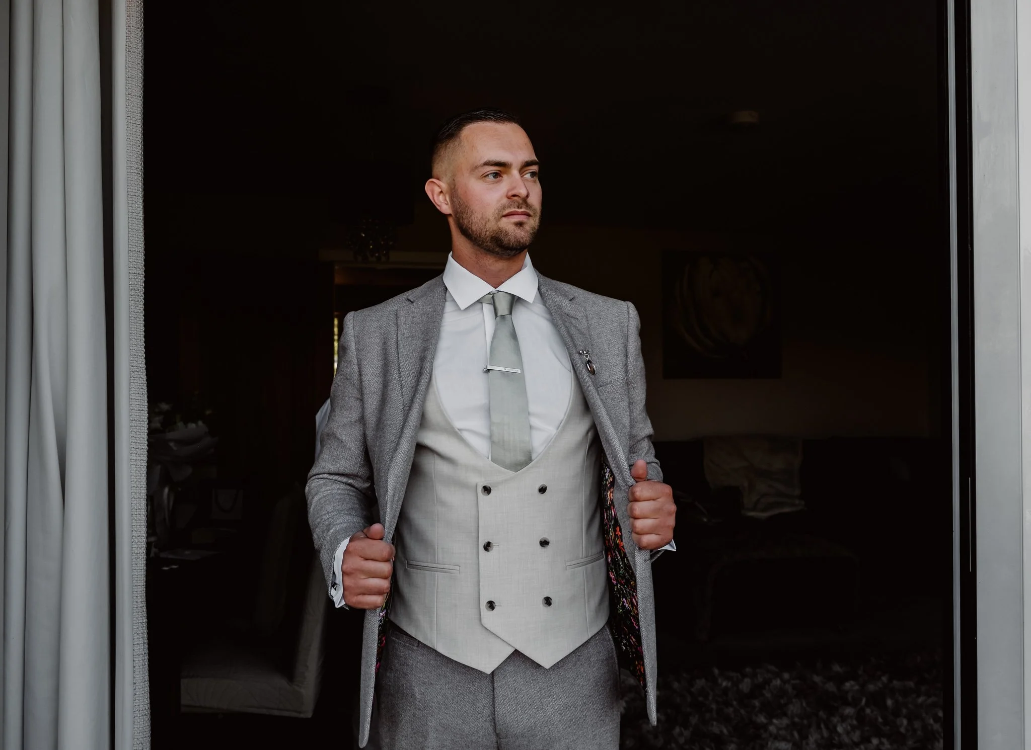 Hanbury-Barns-May-Wedding-Photography-9.jpg