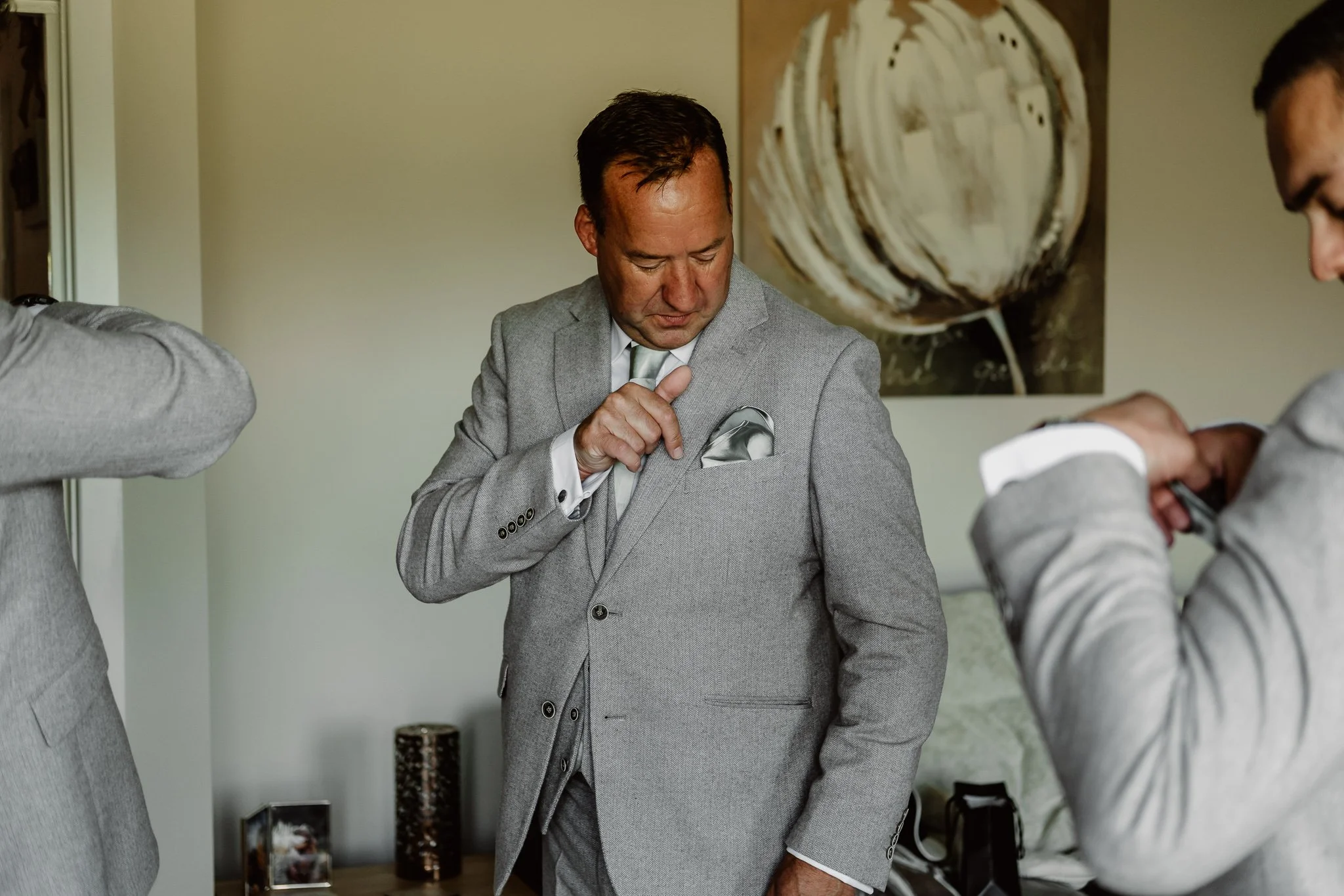Hanbury-Barns-May-Wedding-Photography-12.jpg