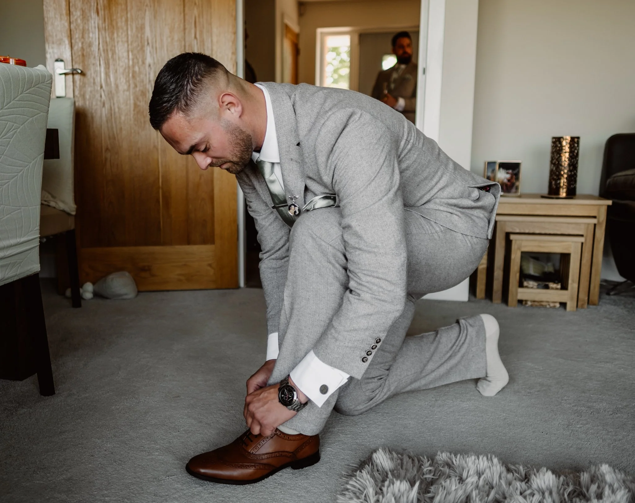 Hanbury-Barns-May-Wedding-Photography-13.jpg