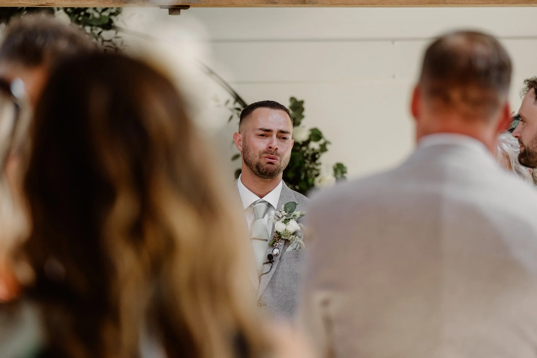 Hanbury-Barns-May-Wedding-Photography-27.jpg