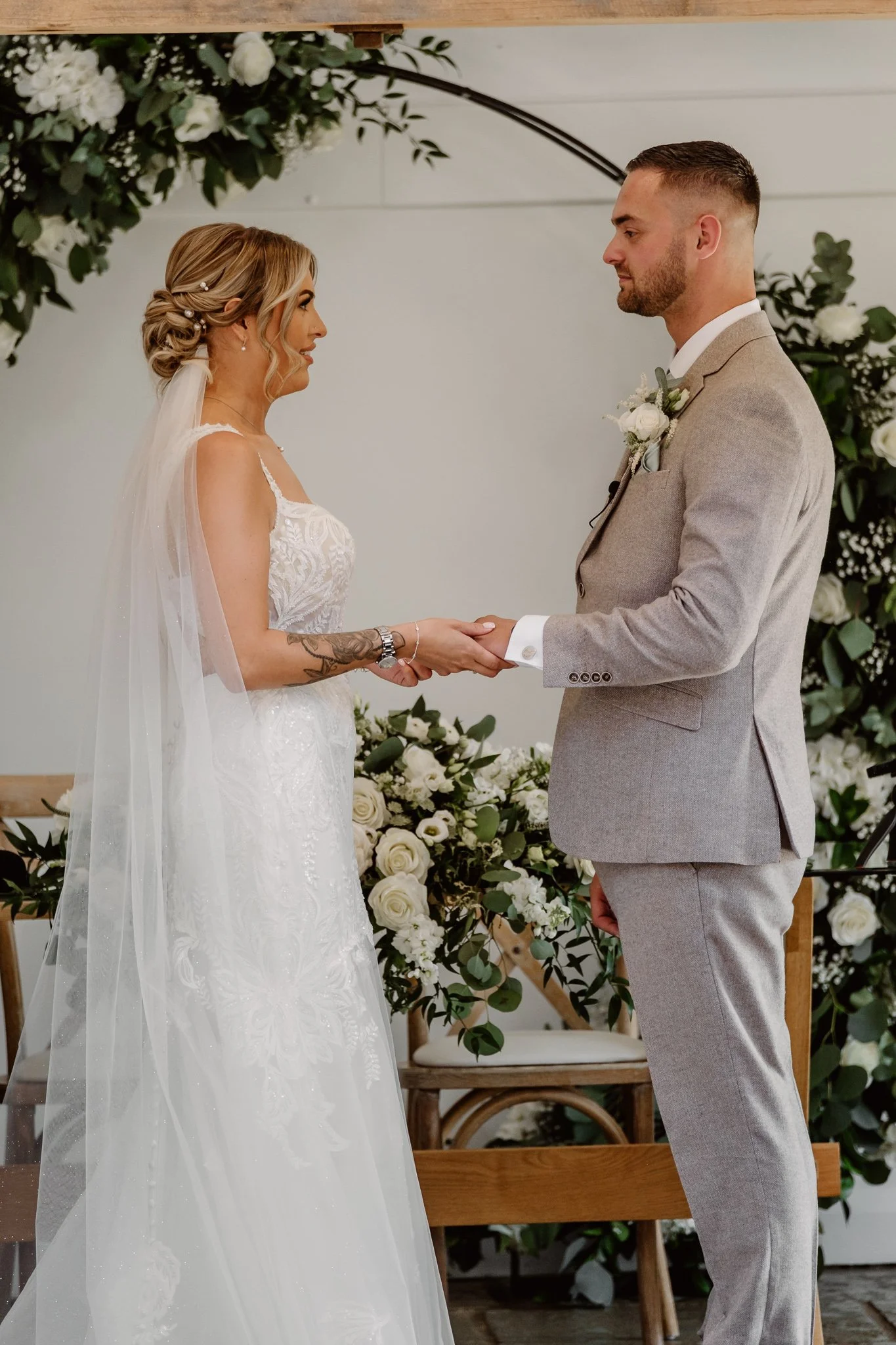 Hanbury-Barns-May-Wedding-Photography-31.jpg