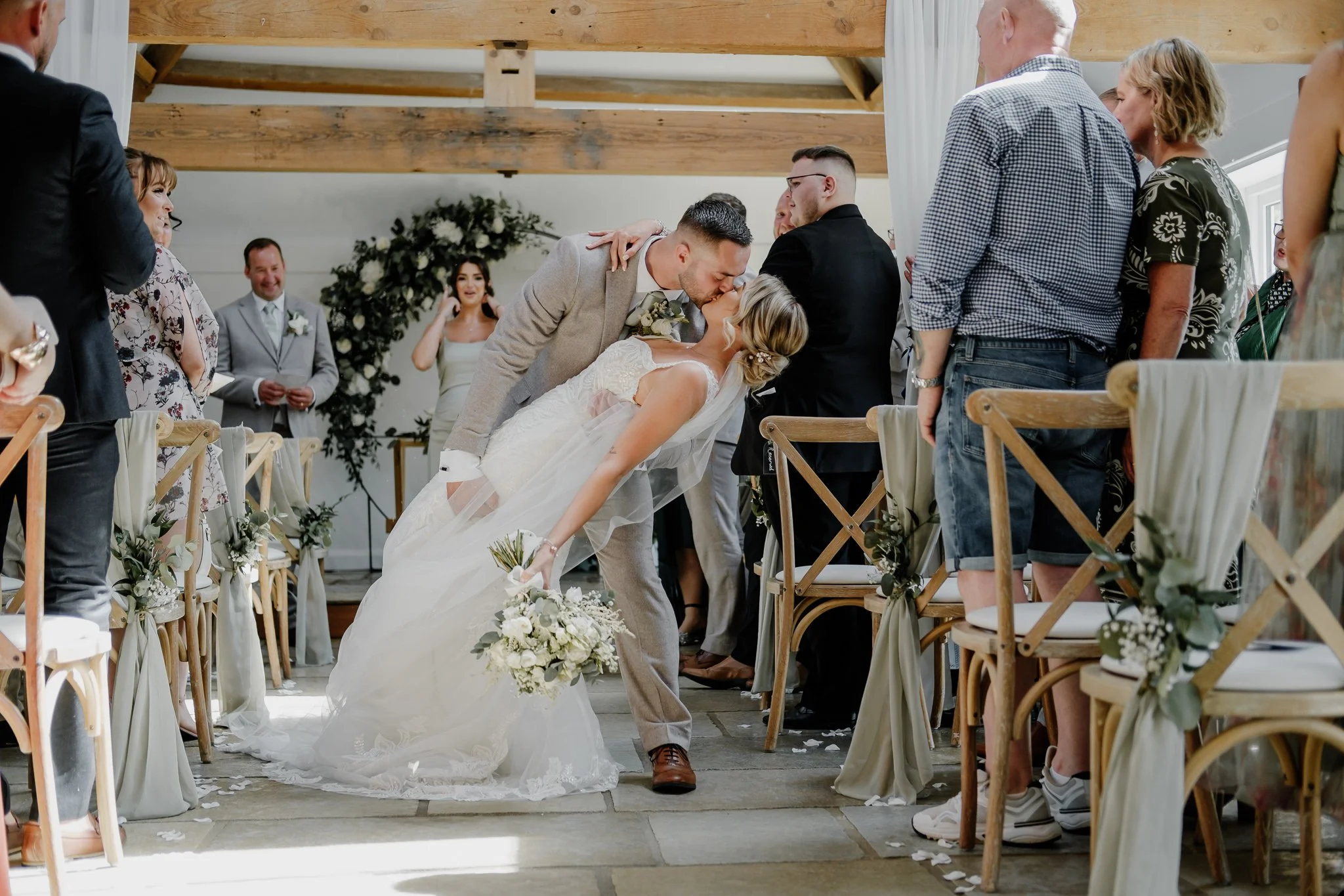 Hanbury-Barns-May-Wedding-Photography-36.jpg