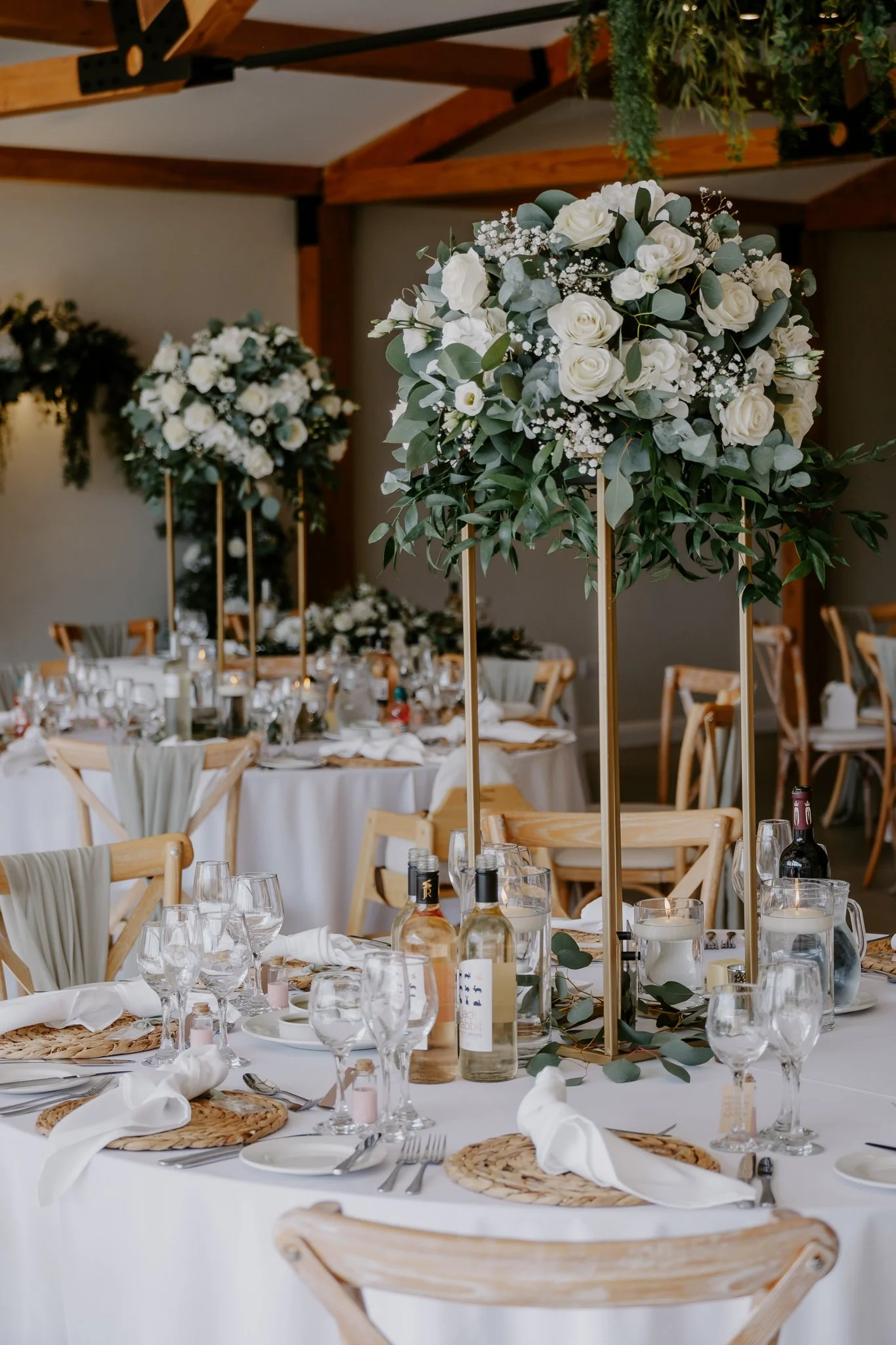 Hanbury-Barns-May-Wedding-Photography-66.jpg