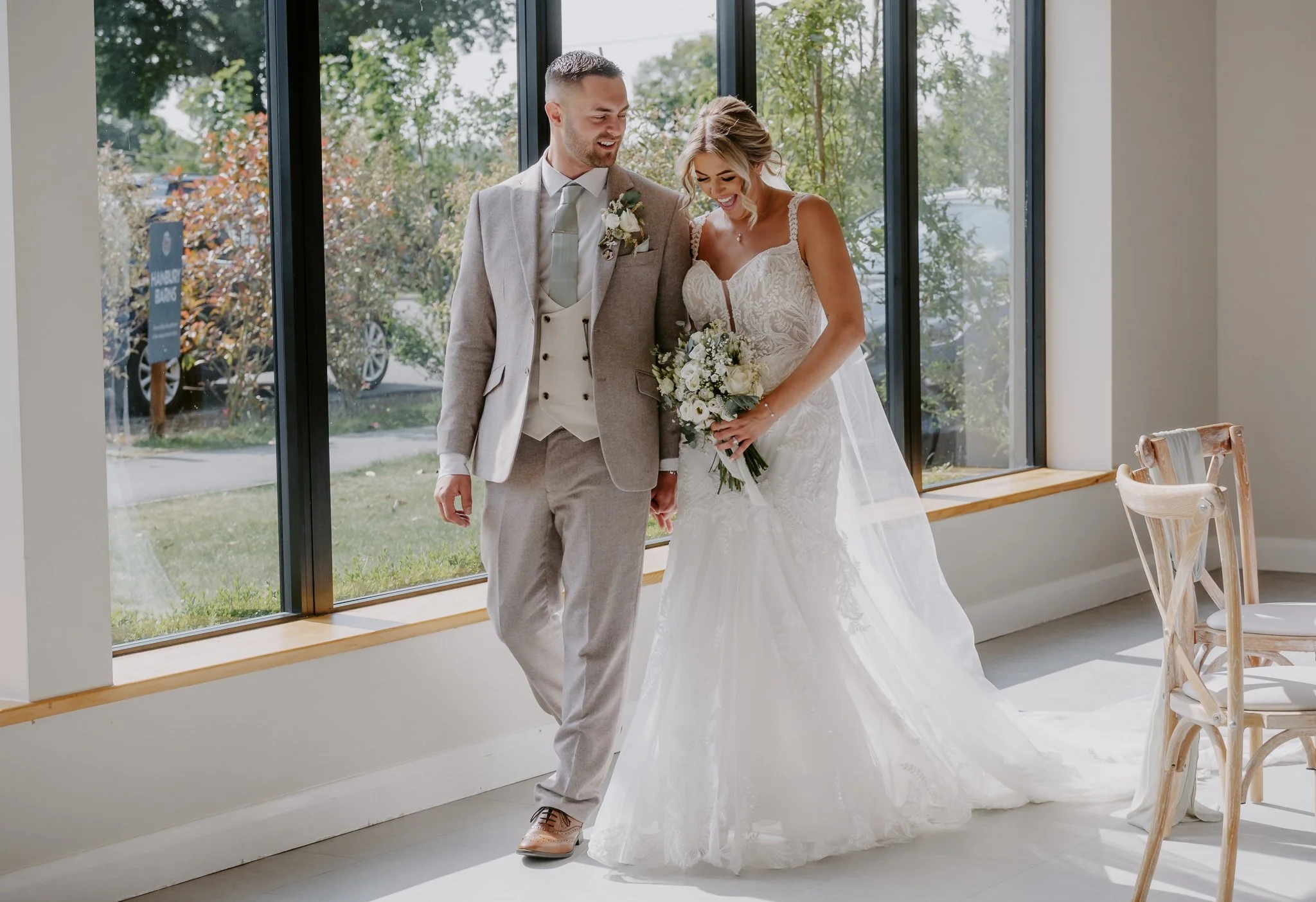 Hanbury-Barns-May-Wedding-Photography-73.jpg