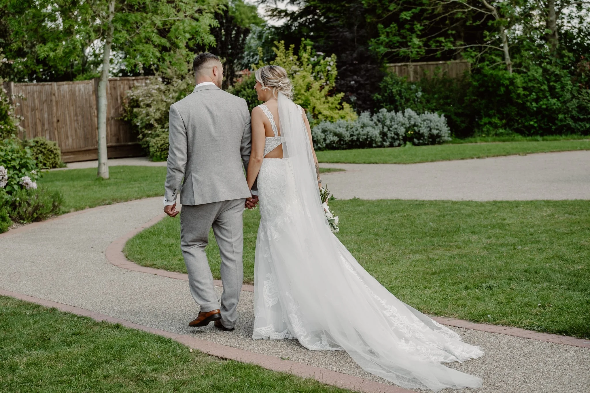 Hanbury-Barns-May-Wedding-Photography-78.jpg