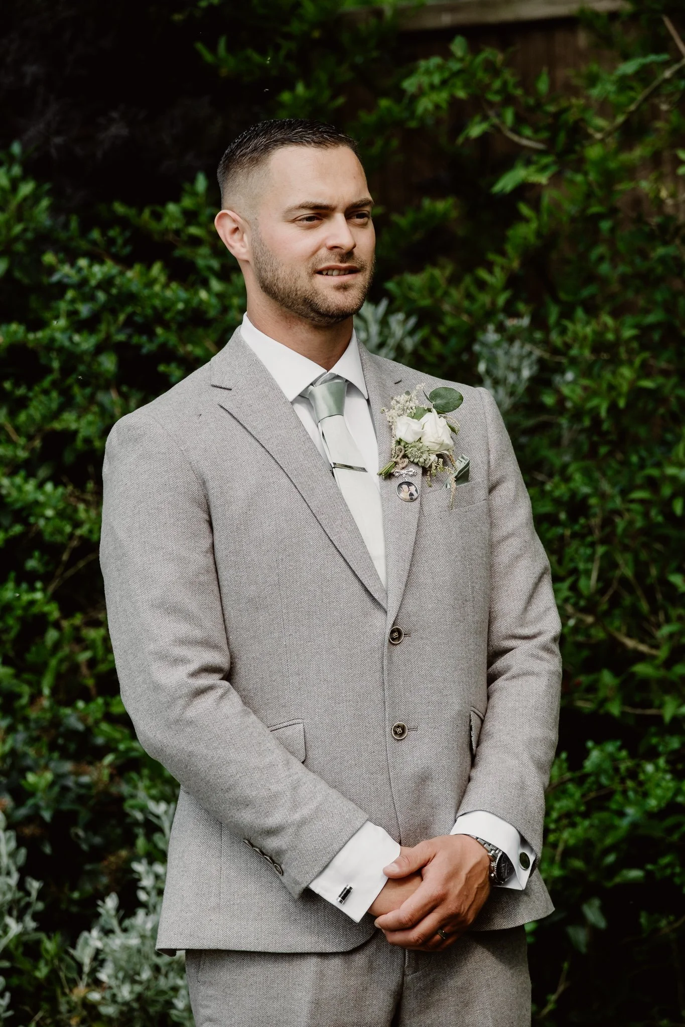 Hanbury-Barns-May-Wedding-Photography-82.jpg